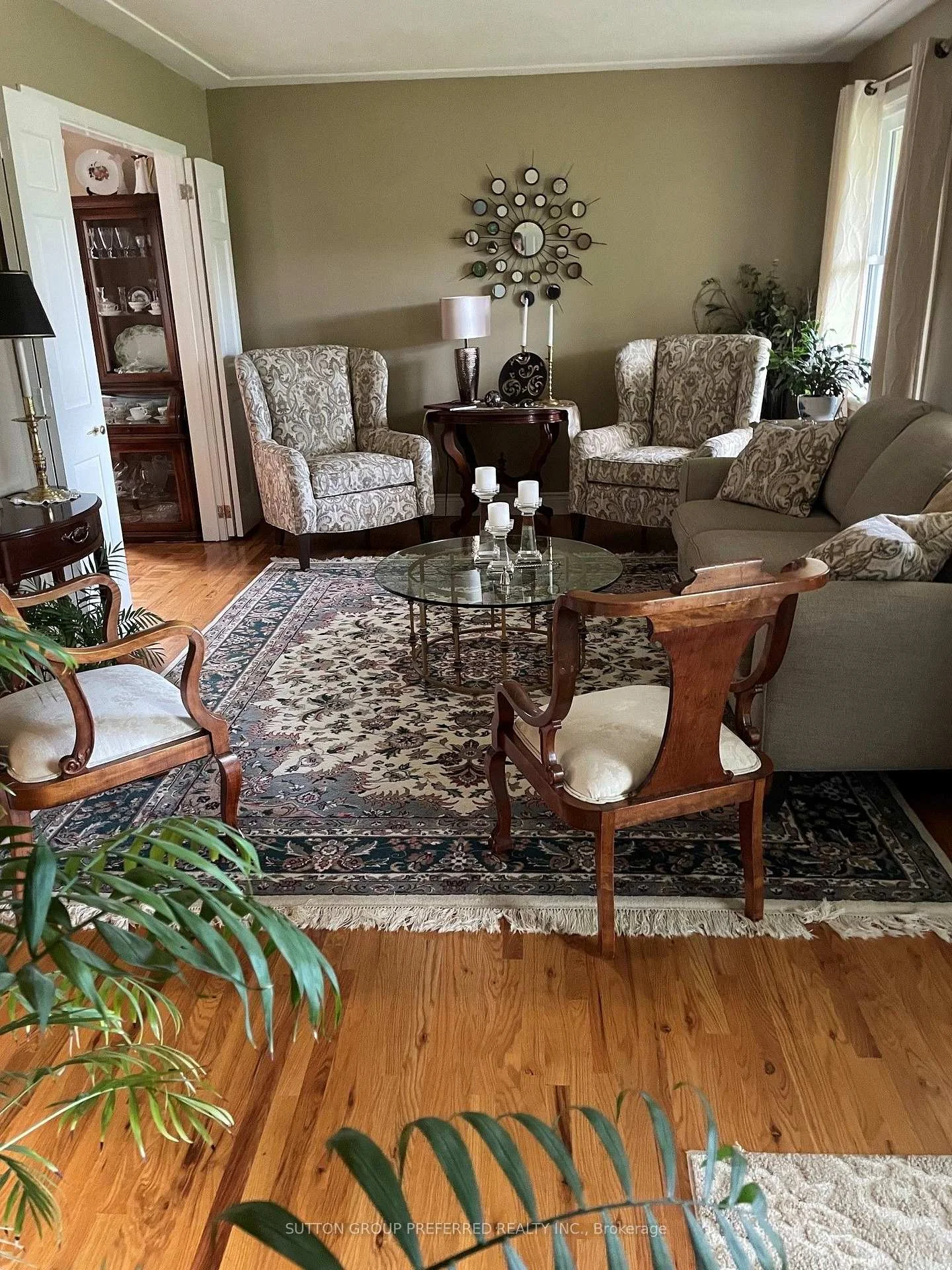 Photo 7 of 20 Cedarwoods Crescent, Chatham-Kent — HOMEH