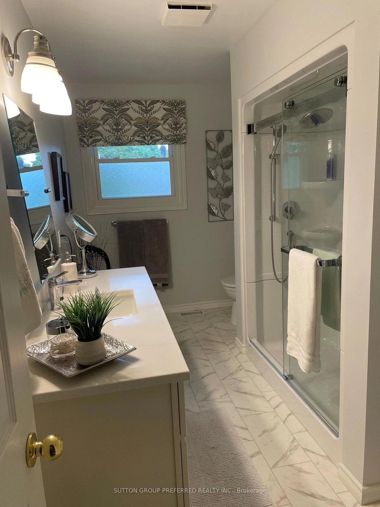 Photo 23 of 20 Cedarwoods Crescent, Chatham-Kent — HOMEH