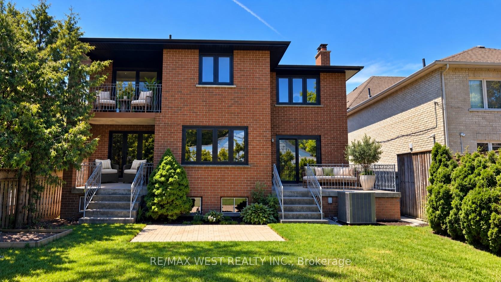 Photo 3 of 65 Foch Avenue, Etobicoke, Alderwood — HOMEH