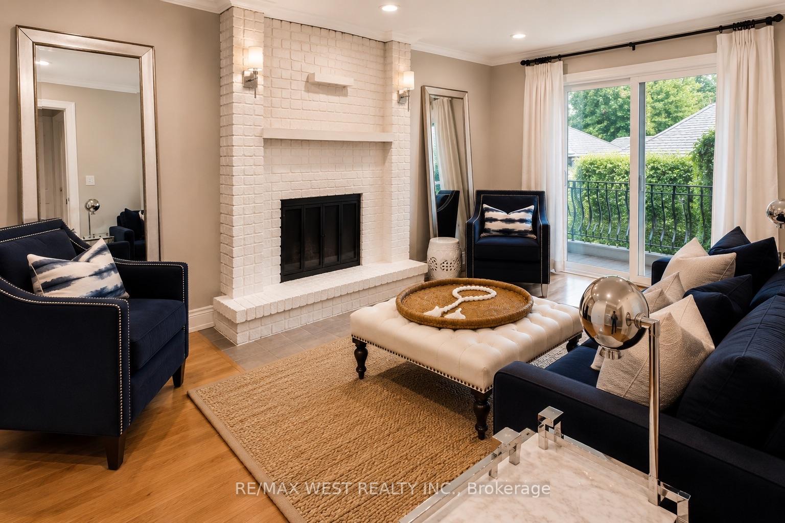 Photo 6 of 65 Foch Avenue, Etobicoke, Alderwood — HOMEH