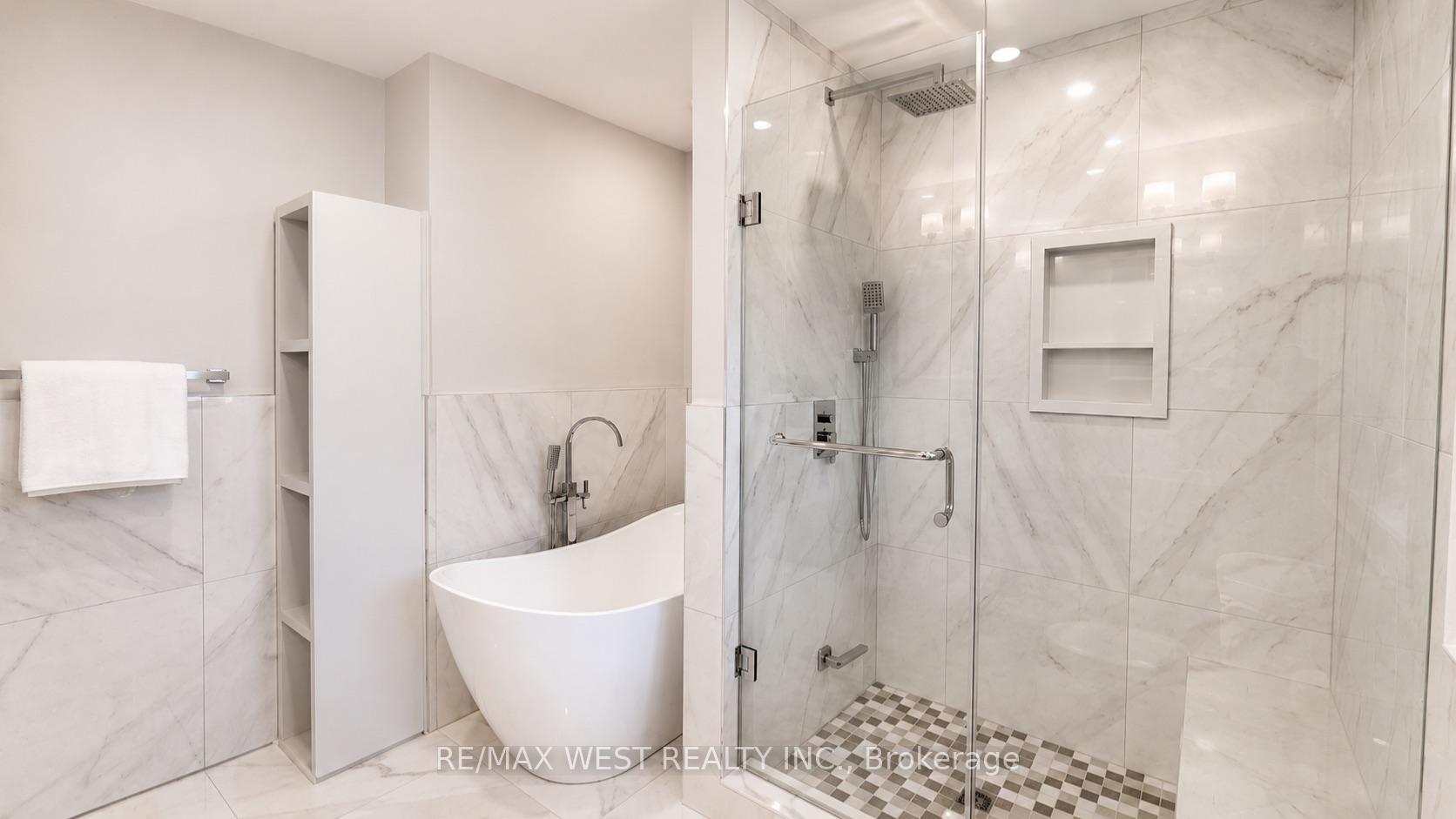 Photo 11 of 65 Foch Avenue, Etobicoke, Alderwood — HOMEH
