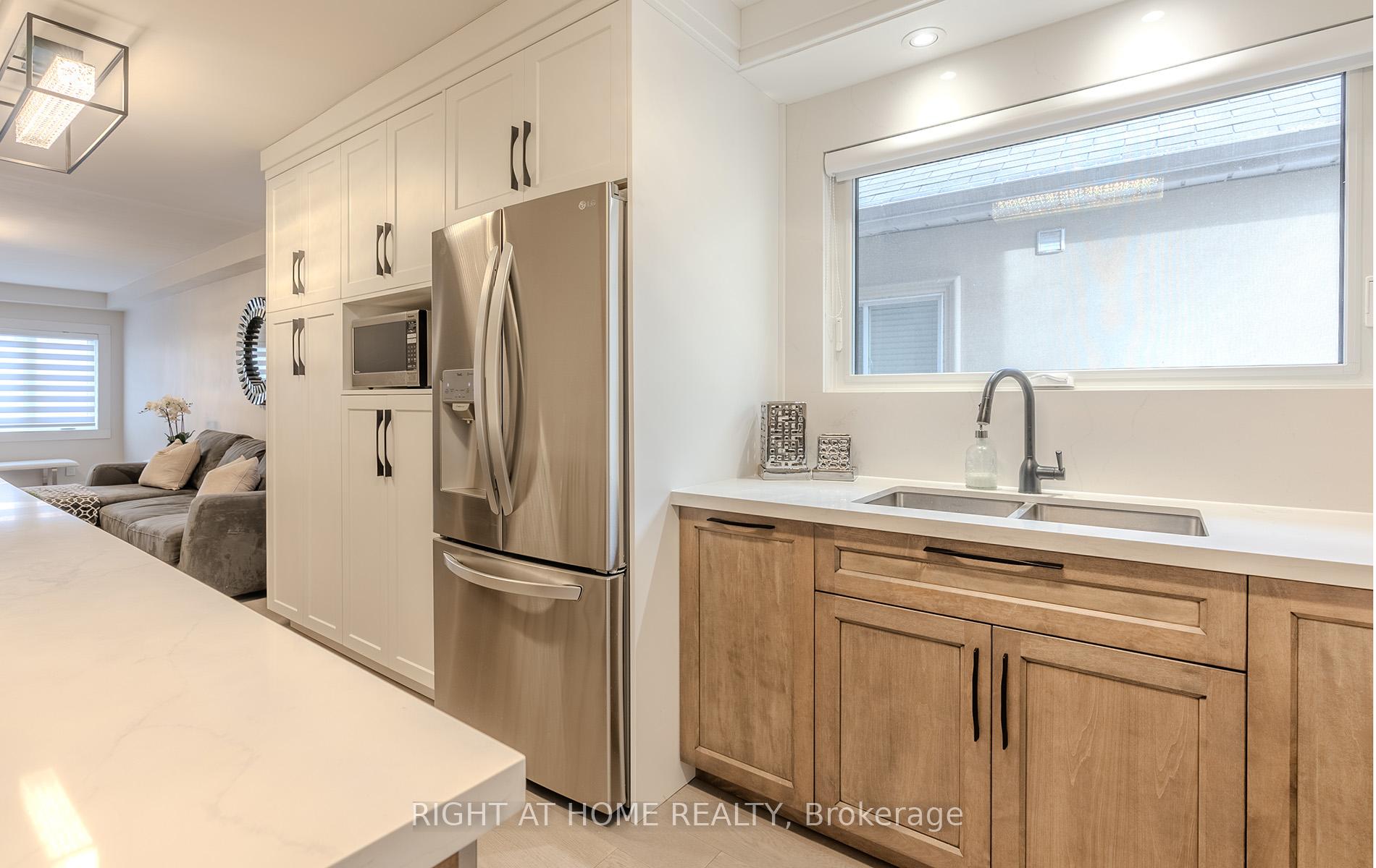 Photo 9 of 15 Hamstead Avenue, Toronto, Woodbine-Lumsden — HOMEH