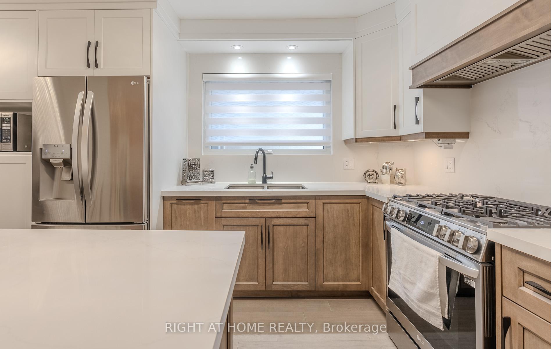 Photo 12 of 15 Hamstead Avenue, Toronto, Woodbine-Lumsden — HOMEH
