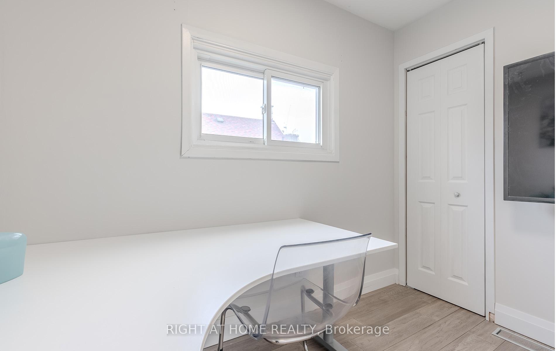 Photo 23 of 15 Hamstead Avenue, Toronto, Woodbine-Lumsden — HOMEH