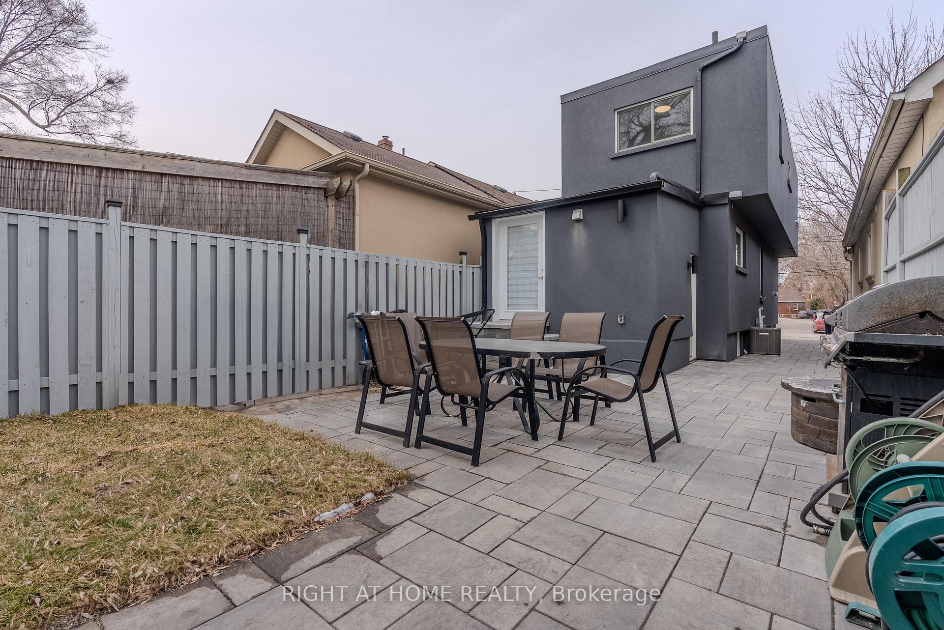 Photo 31 of 15 Hamstead Avenue, Toronto, Woodbine-Lumsden — HOMEH