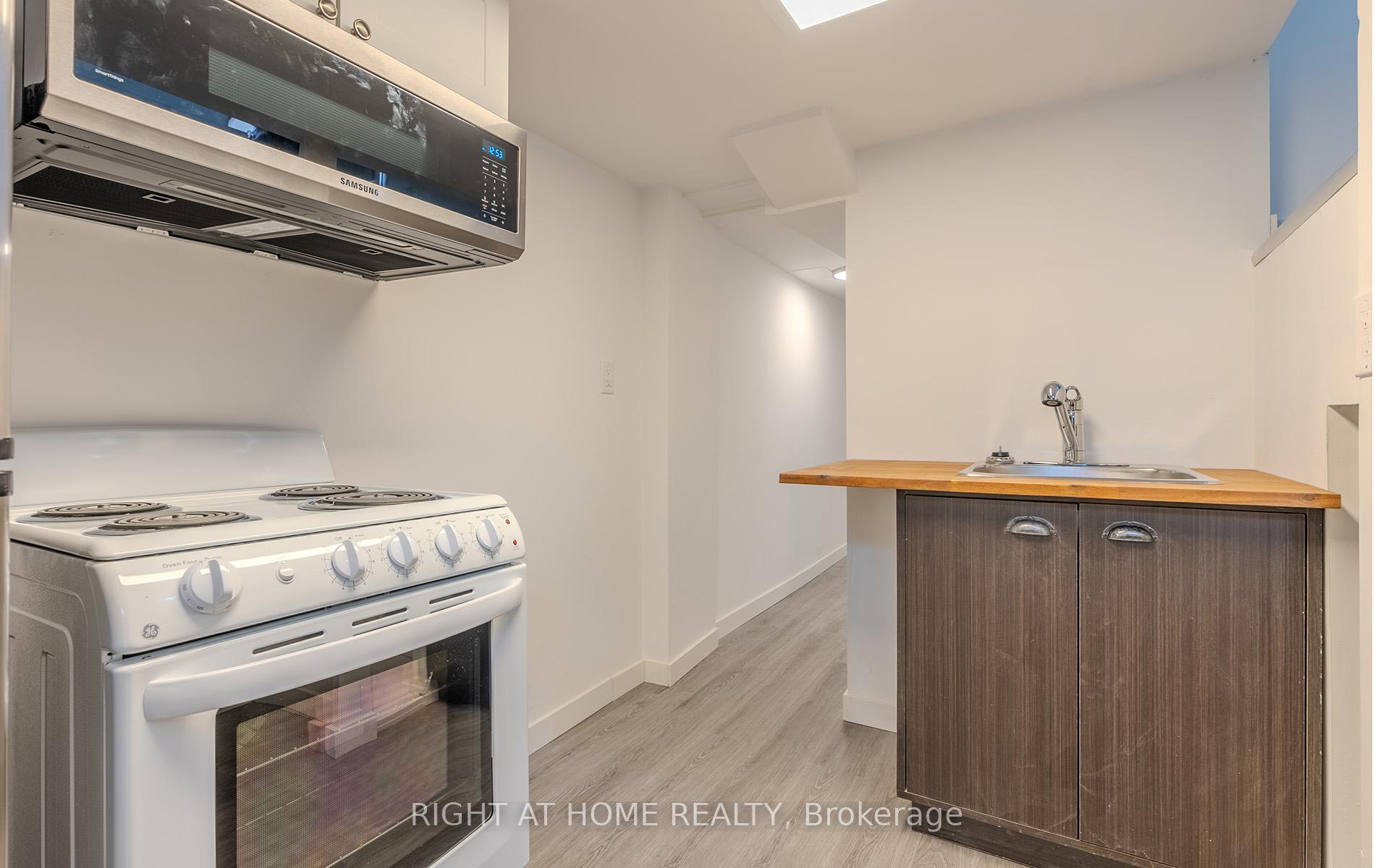 Photo 35 of 15 Hamstead Avenue, Toronto, Woodbine-Lumsden — HOMEH