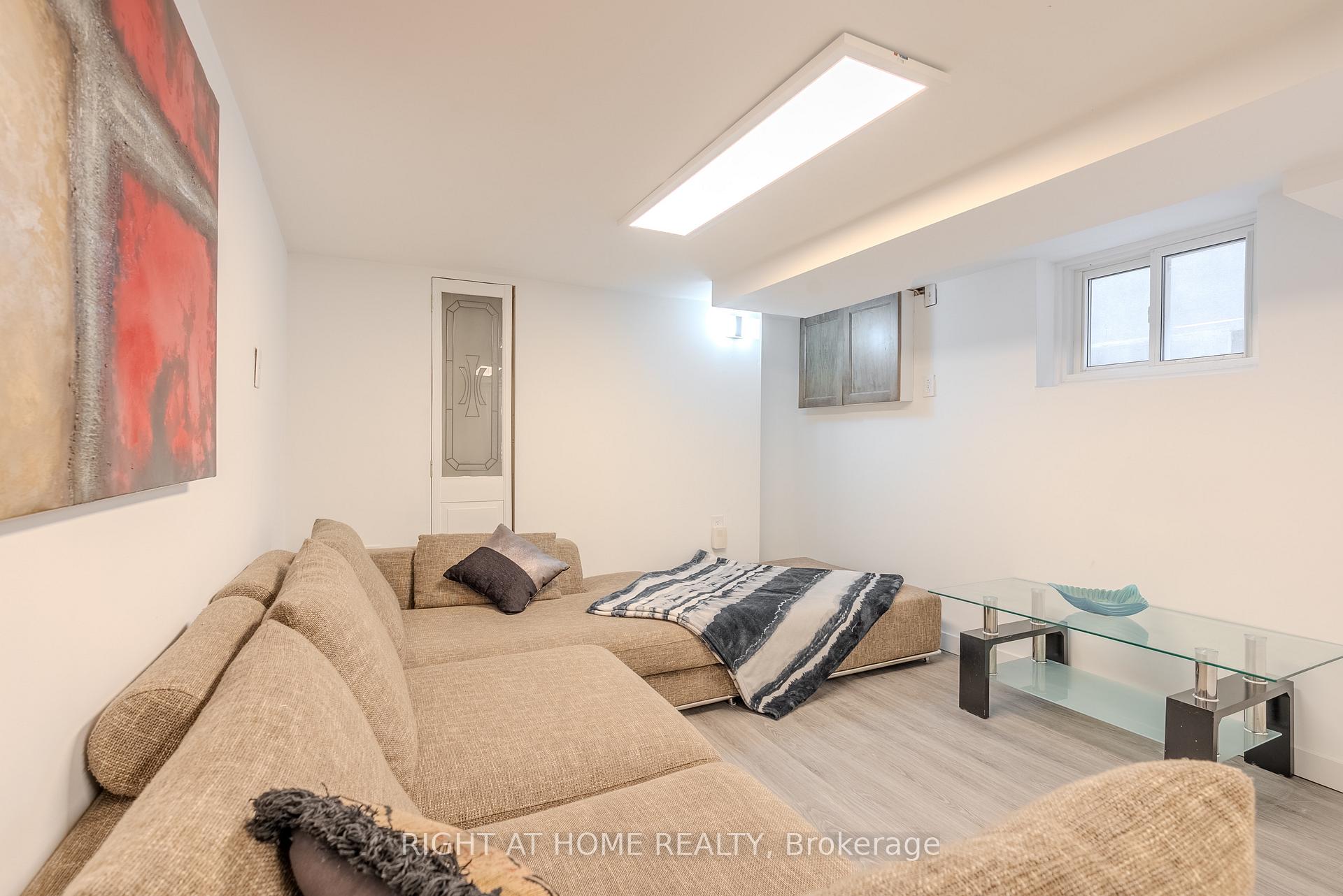 Photo 39 of 15 Hamstead Avenue, Toronto, Woodbine-Lumsden — HOMEH