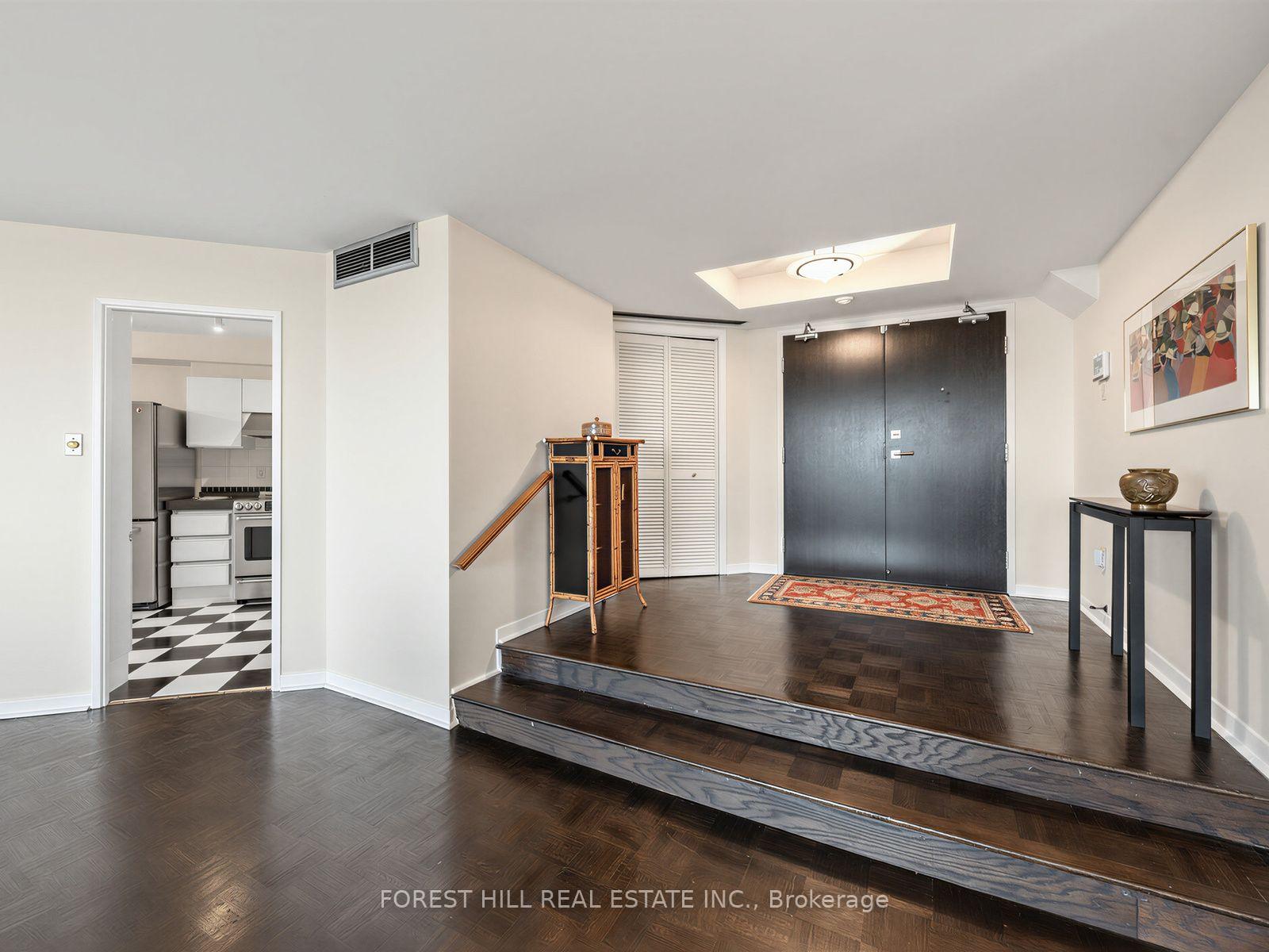 Photo 12 of Unit 903, 240 Heath Street W, Toronto, Forest Hill South — HOMEH