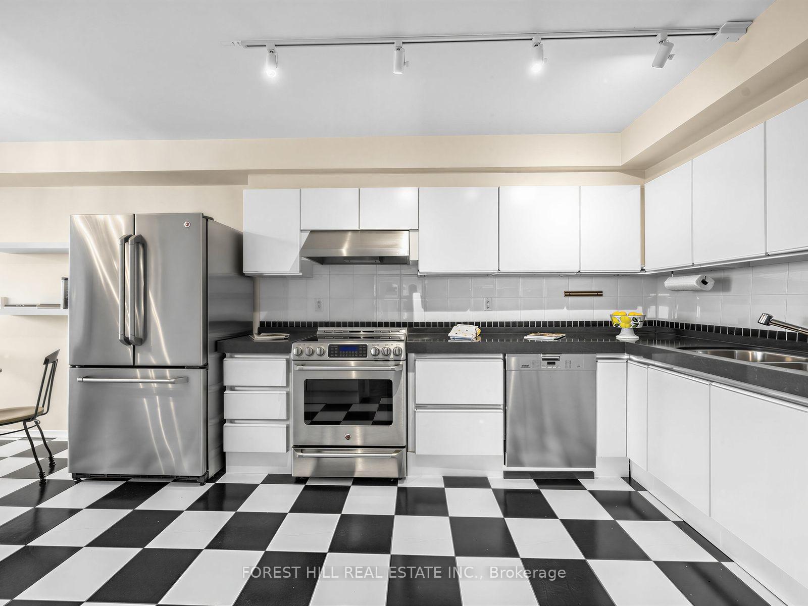 Photo 22 of Unit 903, 240 Heath Street W, Toronto, Forest Hill South — HOMEH