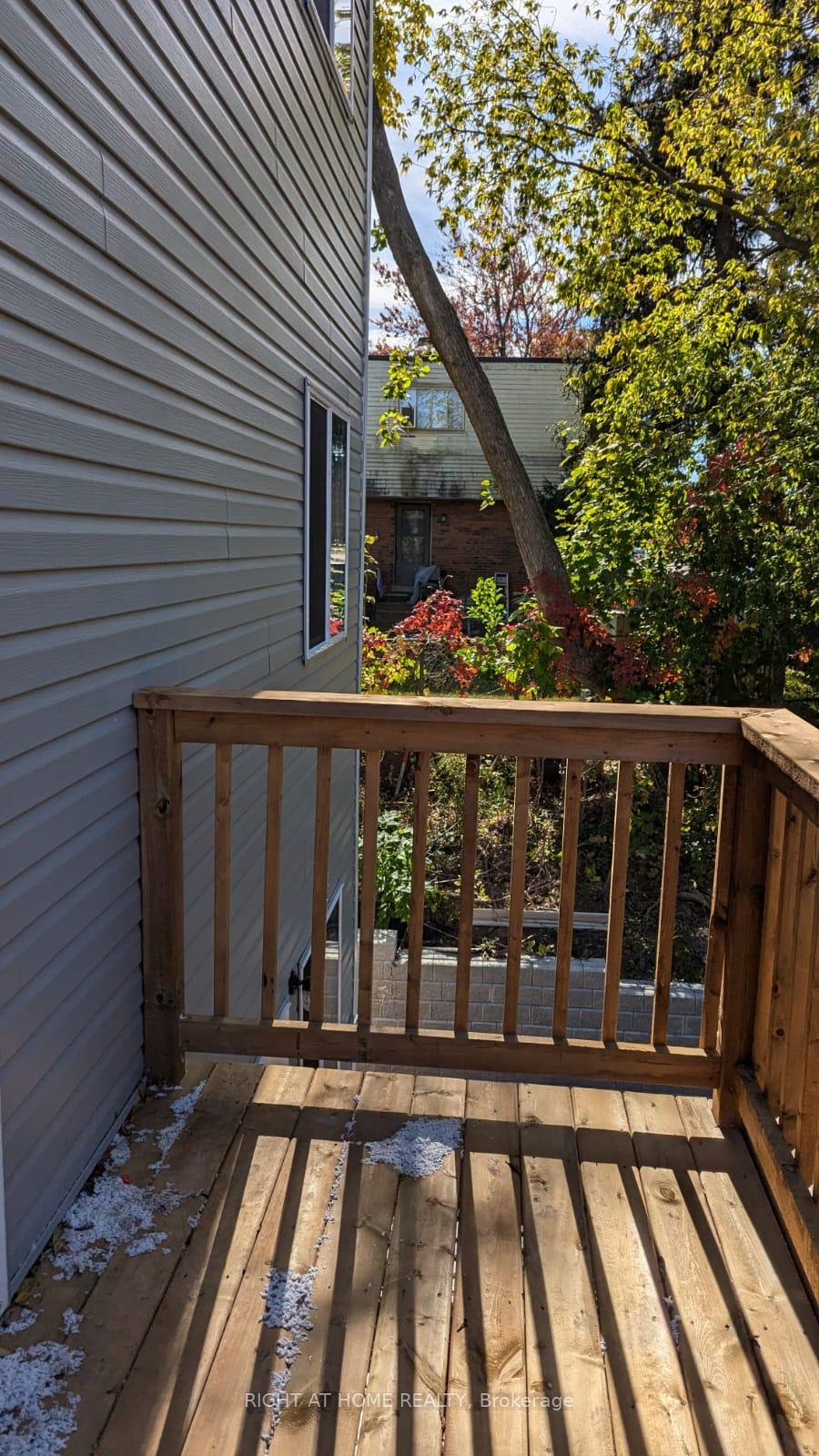Photo 16 of 139 Highriver Trail, Welland, Broadway — HOMEH
