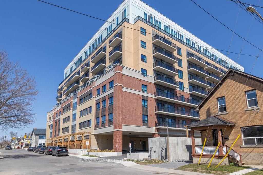 Photo 3 of Unit 603, 652 Princess Street, Kingston, Central City East — HOMEH