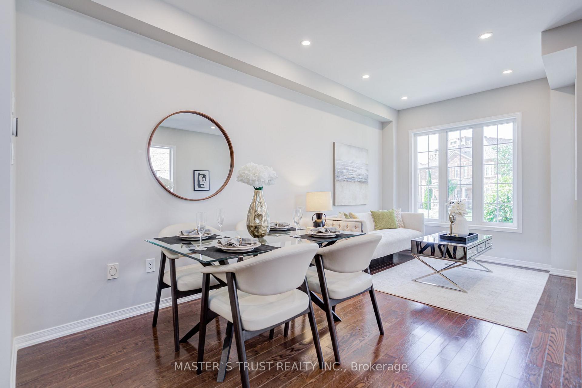 Photo 8 of 33 Levellands Crescent, Richmond Hill, Langstaff — HOMEH