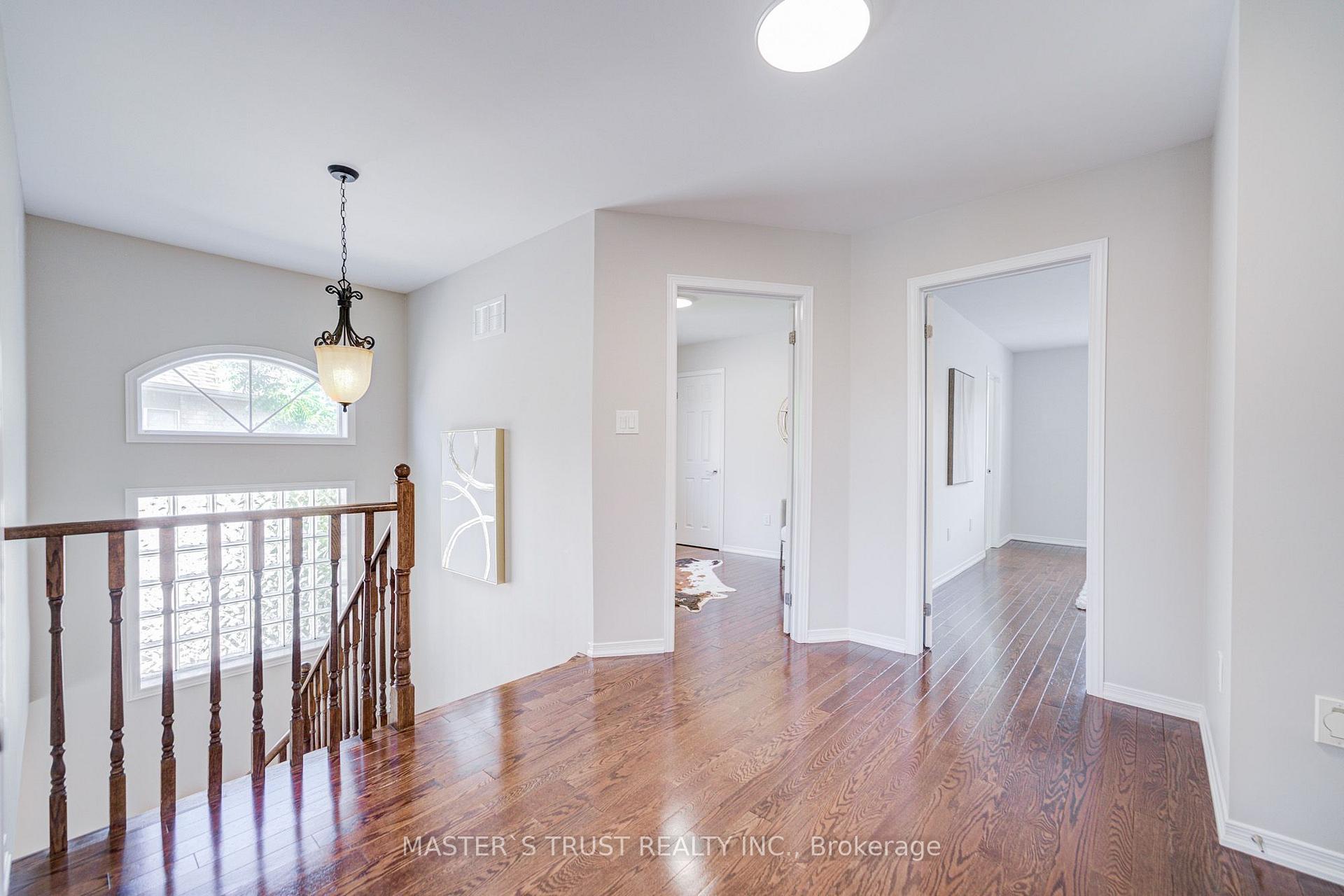 Photo 22 of 33 Levellands Crescent, Richmond Hill, Langstaff — HOMEH