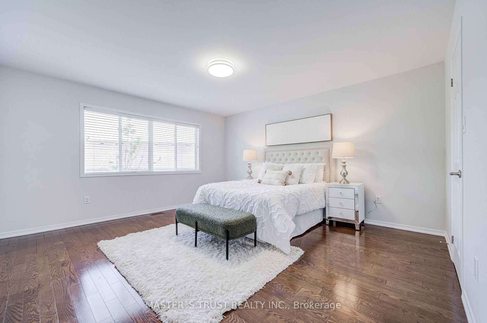 Photo 23 of 33 Levellands Crescent, Richmond Hill, Langstaff — HOMEH