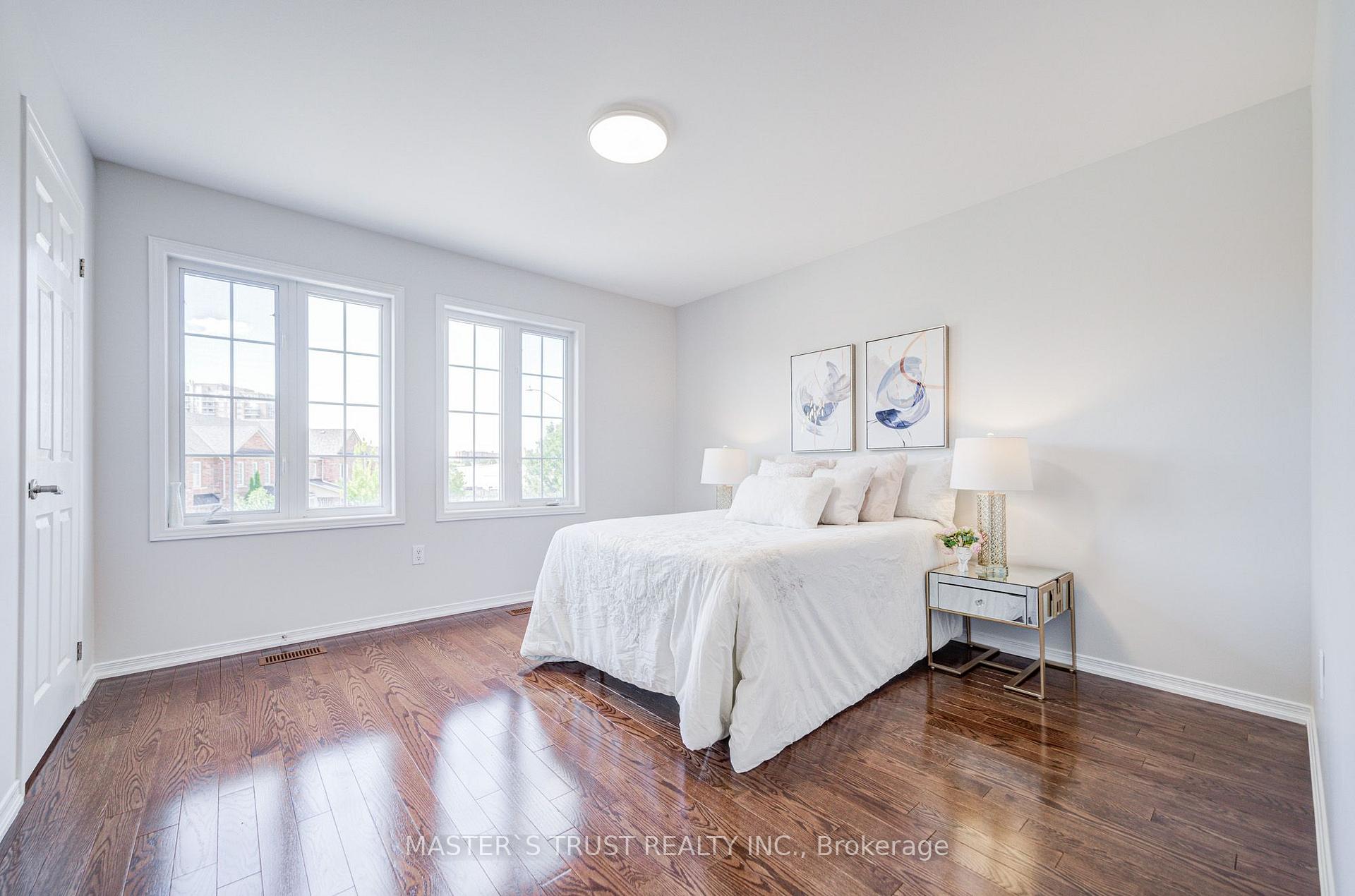 Photo 30 of 33 Levellands Crescent, Richmond Hill, Langstaff — HOMEH