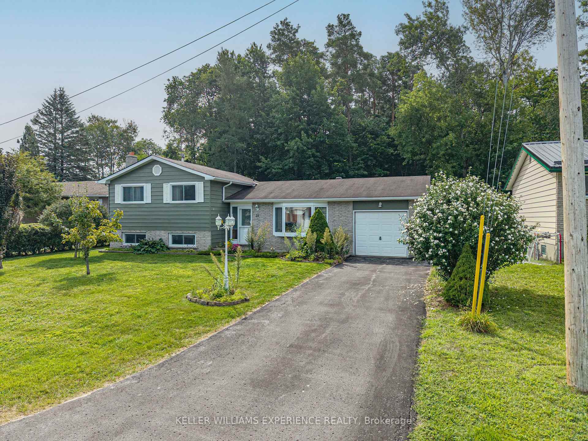 Photo 2 of 21 Ashburton Crescent, Essa, Angus — HOMEH