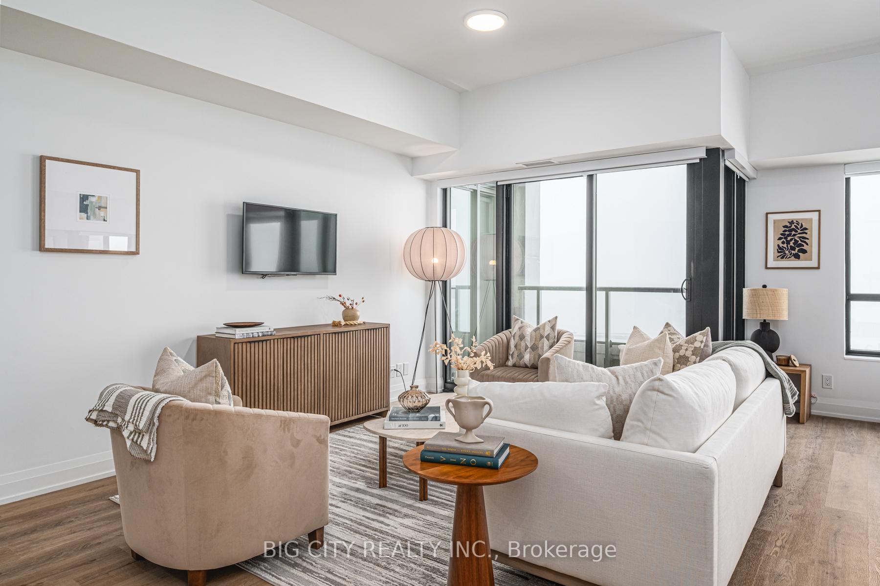 Photo 5 of Unit 315, 36 Brentcliffe Road, Toronto, Thorncliffe Park — HOMEH