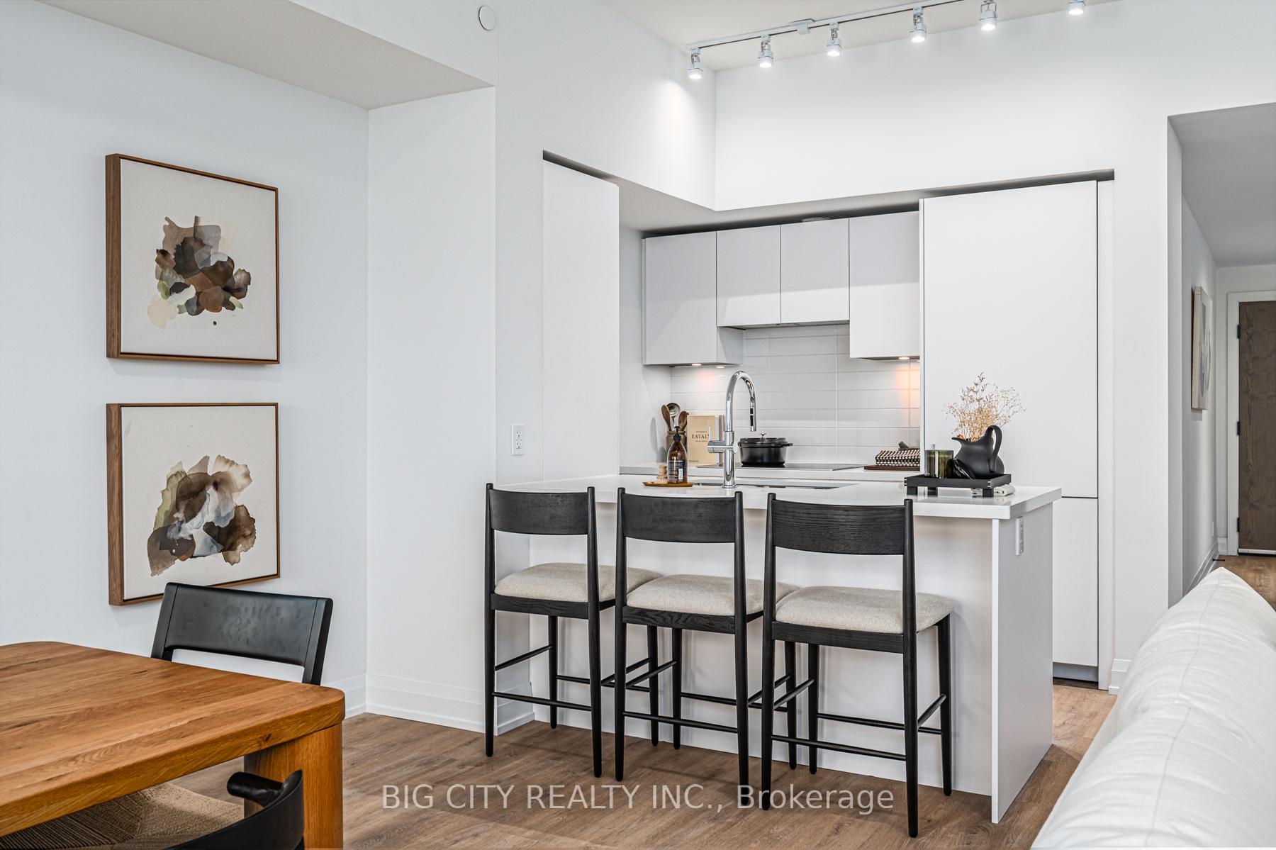 Photo 14 of Unit 315, 36 Brentcliffe Road, Toronto, Thorncliffe Park — HOMEH