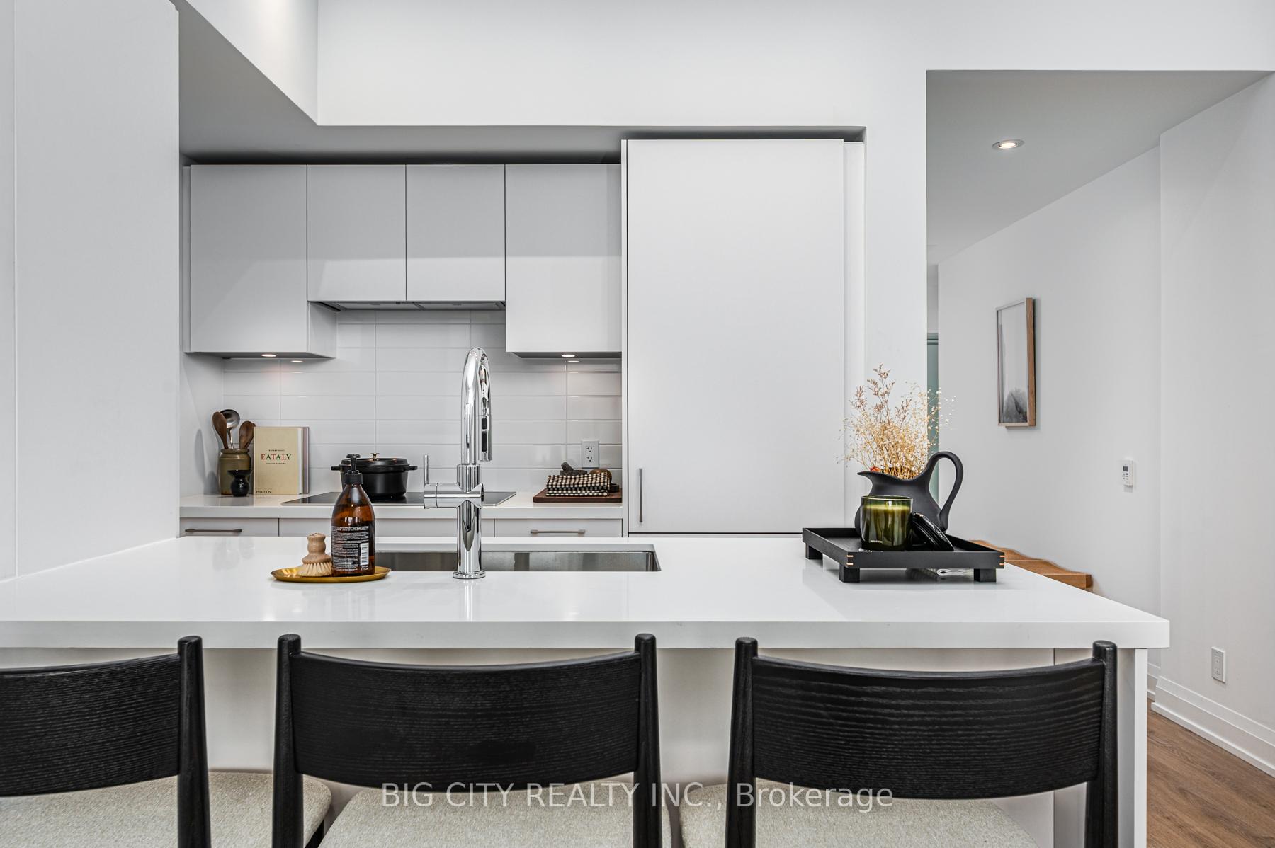 Photo 16 of Unit 315, 36 Brentcliffe Road, Toronto, Thorncliffe Park — HOMEH
