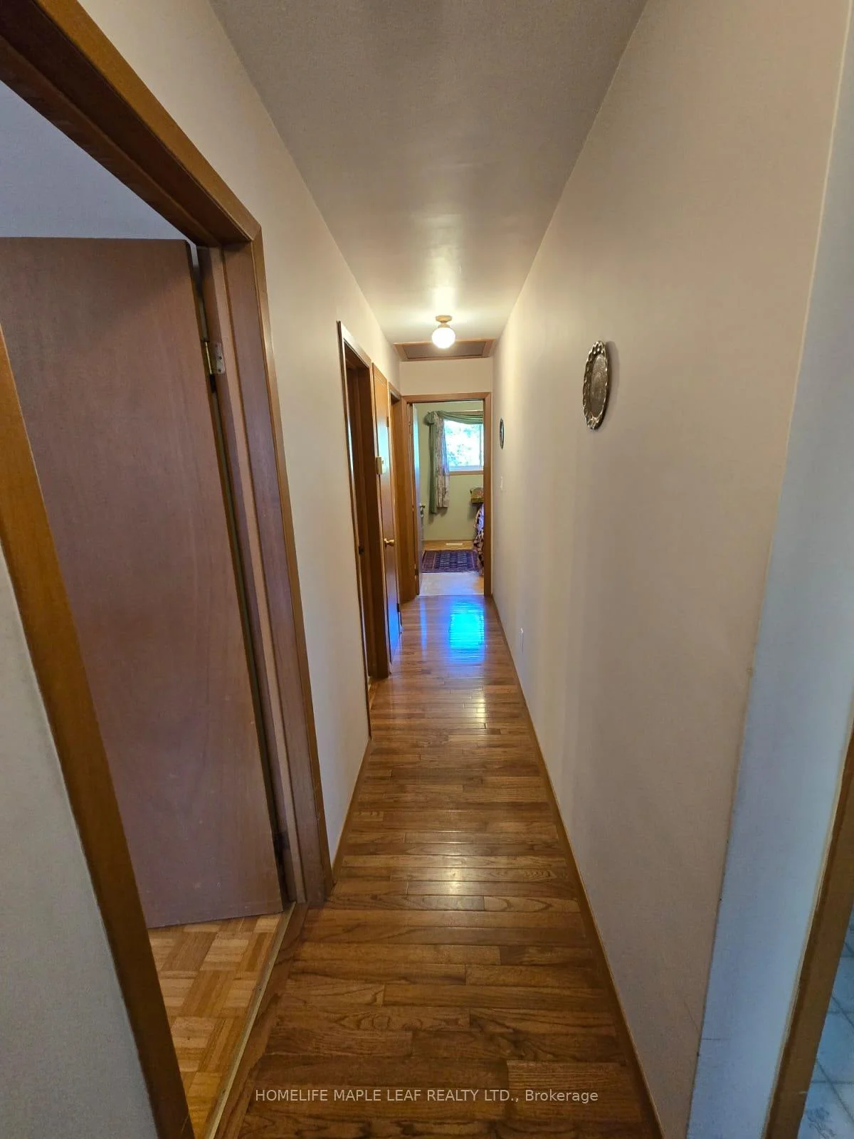 Photo 10 of 410 Lakeview Drive, Waterloo, Lakeshore Village — HOMEH
