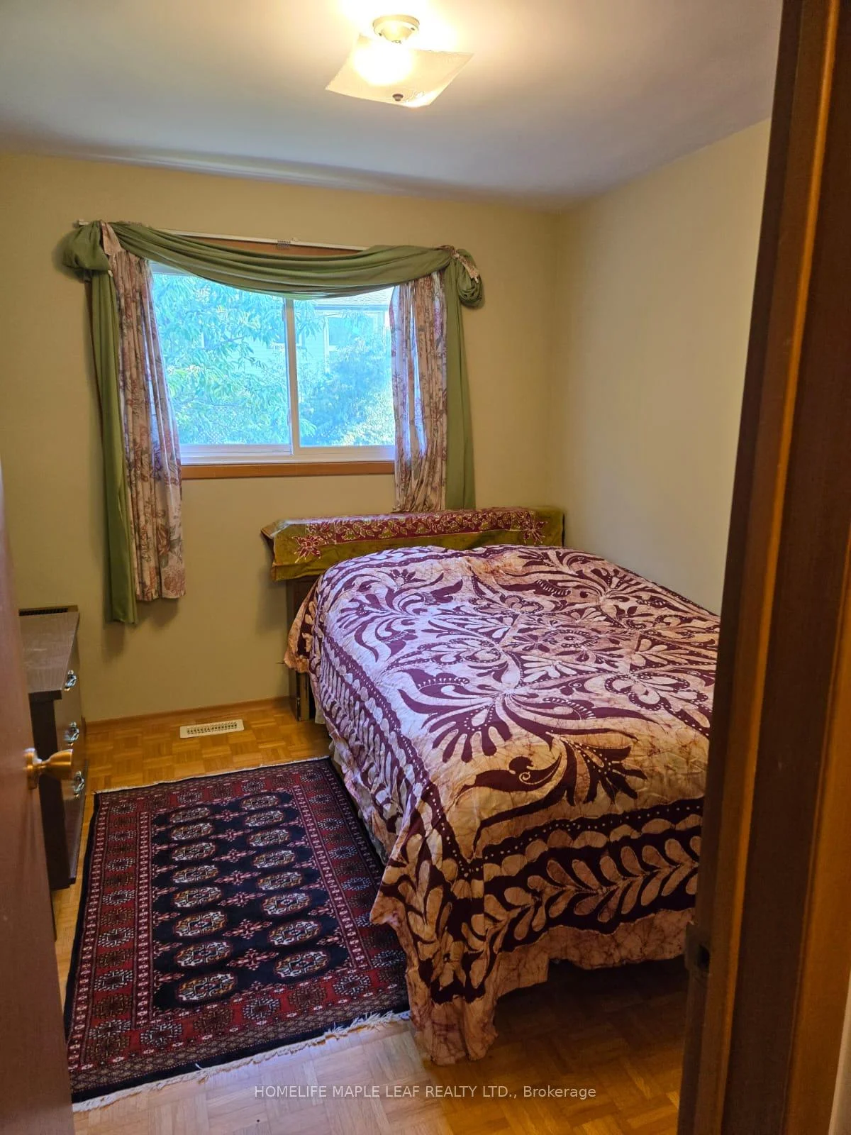 Photo 12 of 410 Lakeview Drive, Waterloo, Lakeshore Village — HOMEH