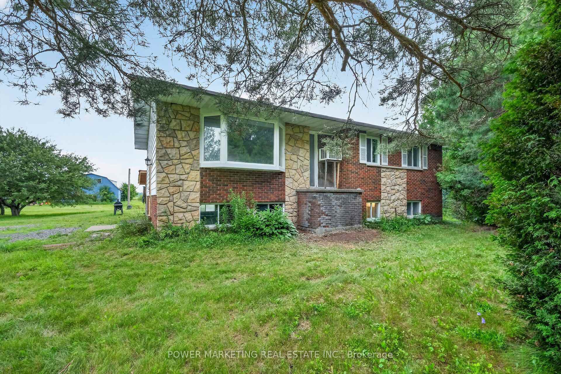 Photo 3 of 4828 Frank Kenny Road, Ottawa, Sarsfield/Bearbrook — HOMEH