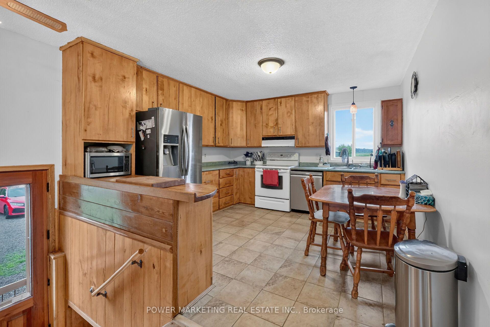 Photo 9 of 4828 Frank Kenny Road, Ottawa, Sarsfield/Bearbrook — HOMEH