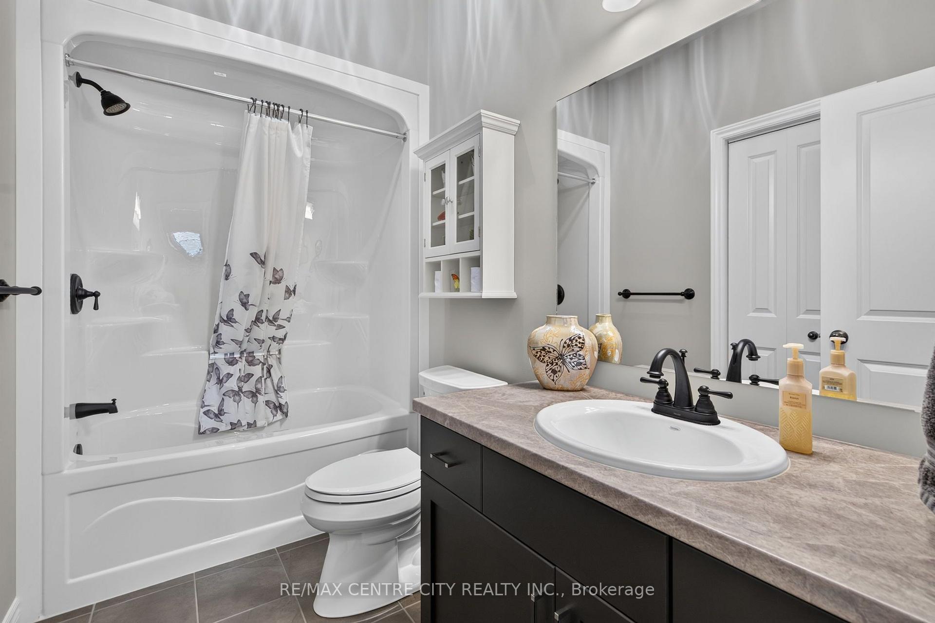 Photo 13 of 108 Westlake Drive, St. Thomas — HOMEH