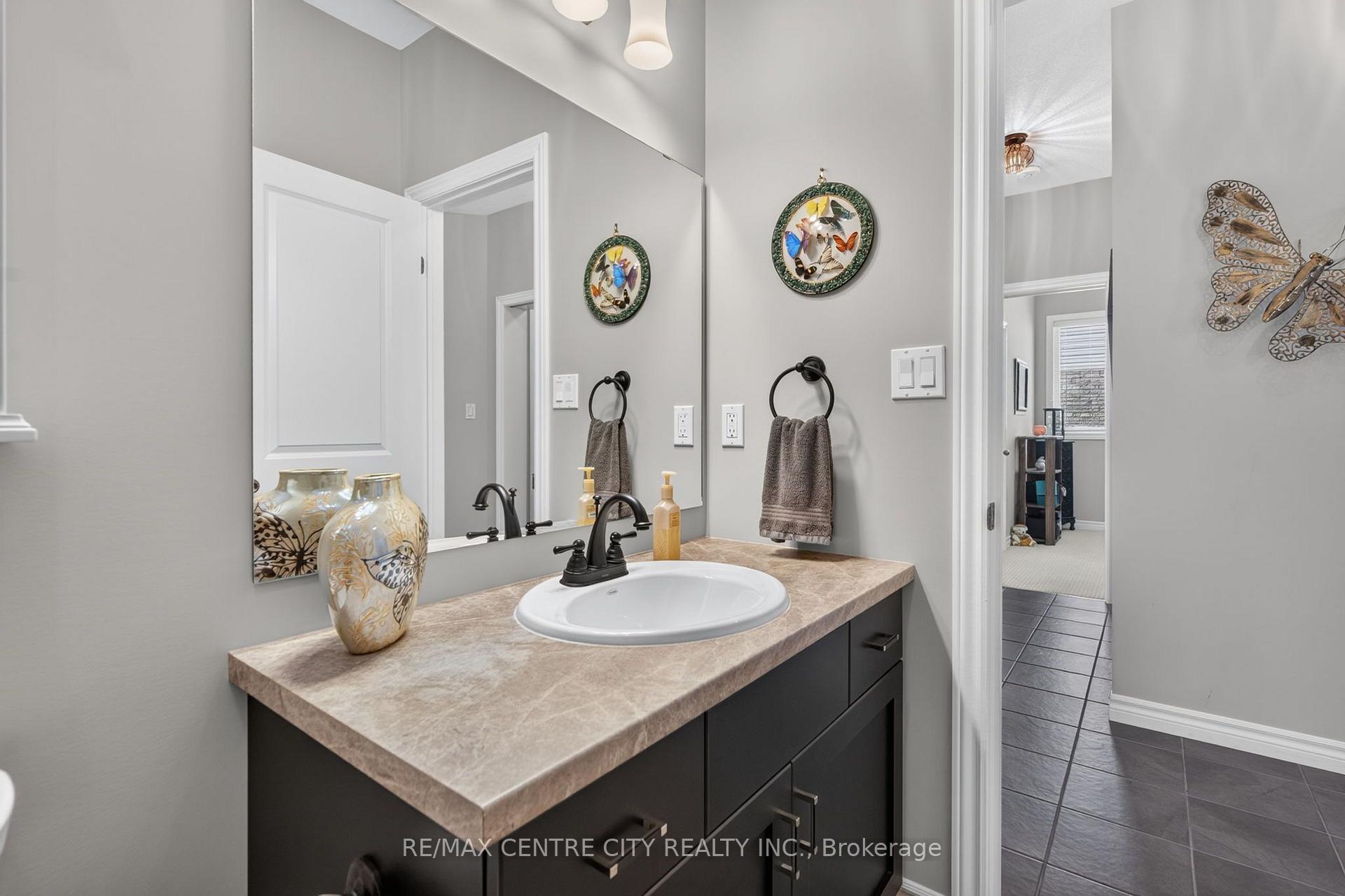Photo 14 of 108 Westlake Drive, St. Thomas — HOMEH