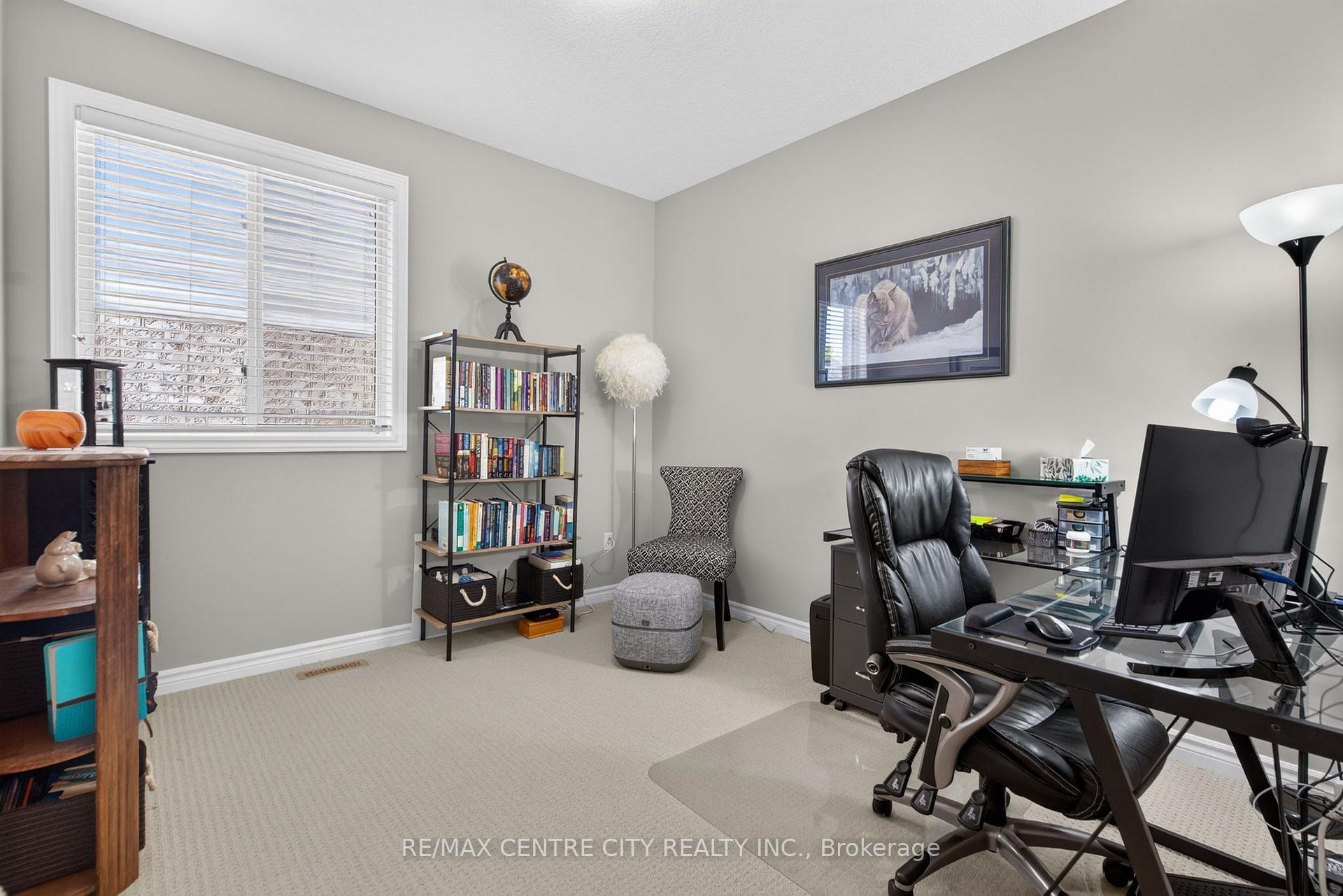Photo 15 of 108 Westlake Drive, St. Thomas — HOMEH