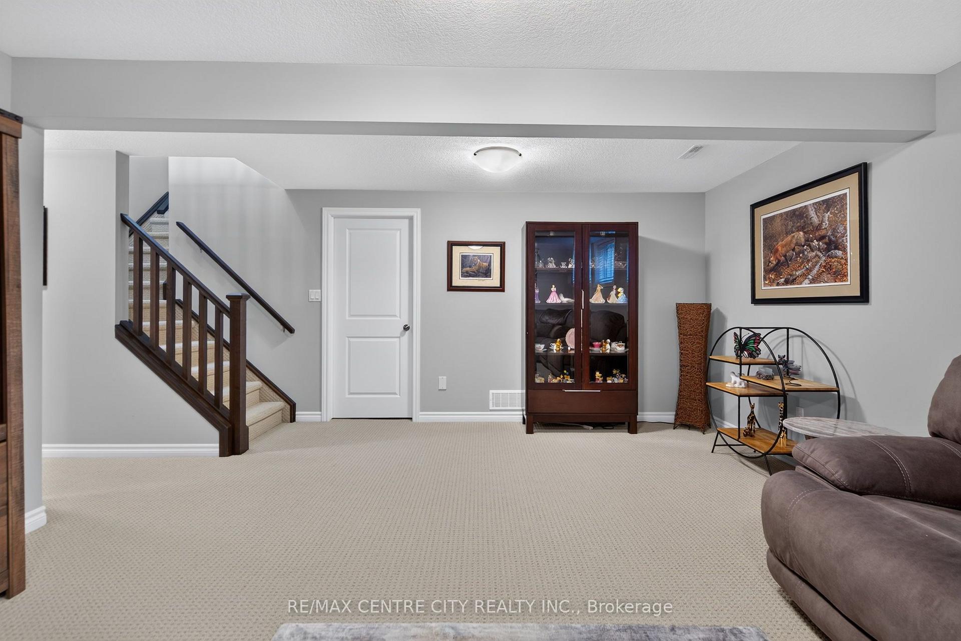 Photo 31 of 108 Westlake Drive, St. Thomas — HOMEH