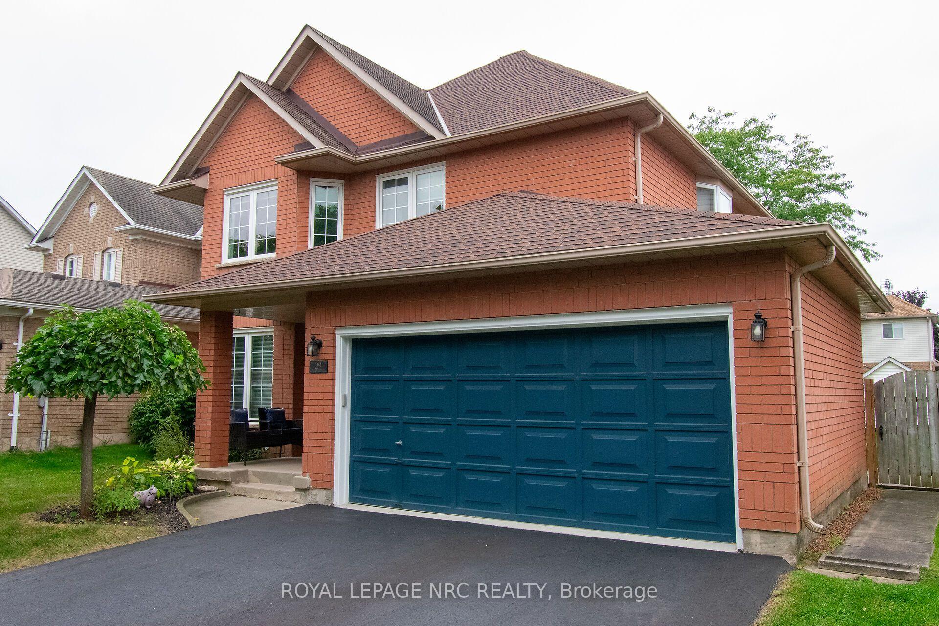 Photo 2 of 29 Farris Avenue, St. Catharines, Rykert/Vansickle — HOMEH