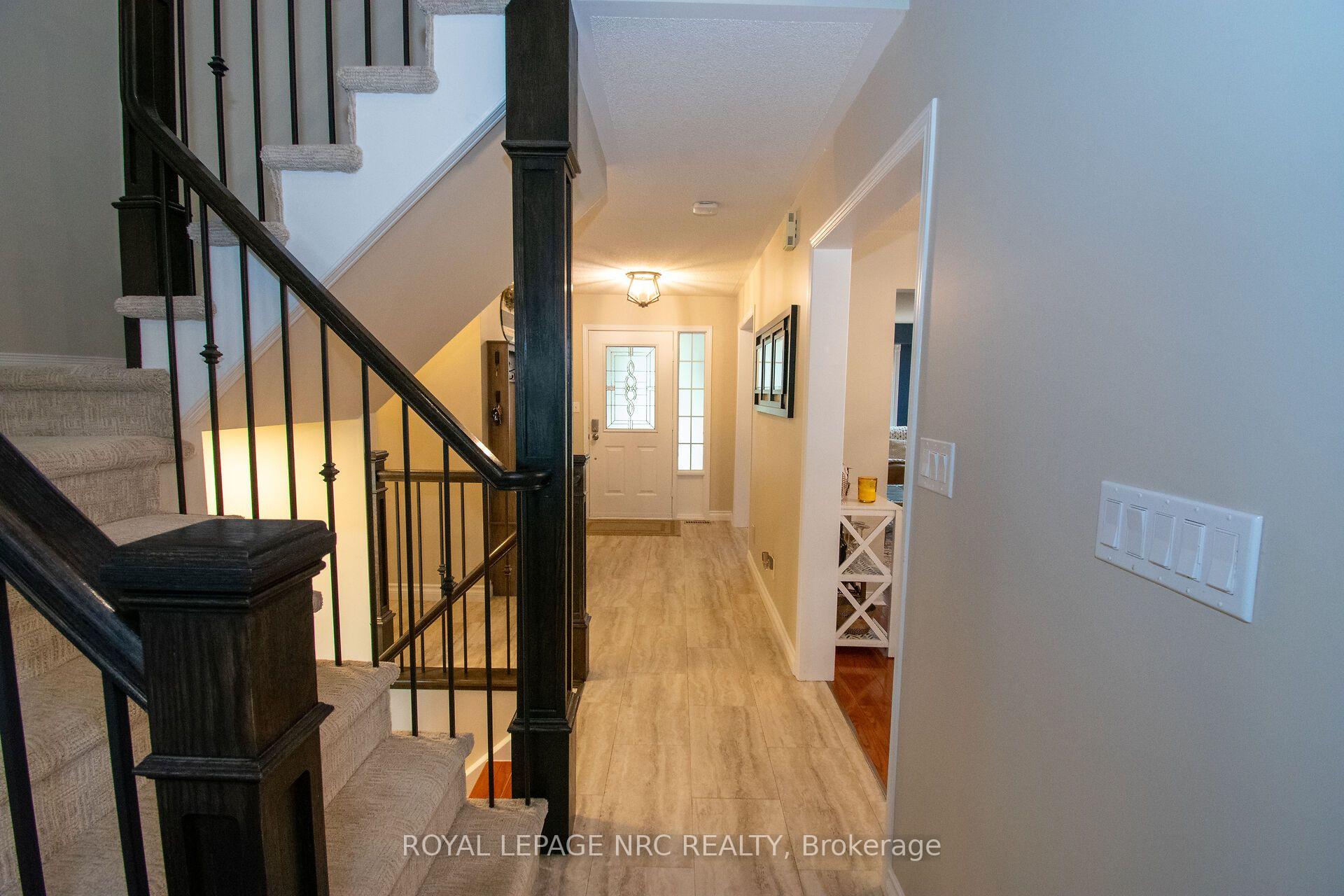 Photo 6 of 29 Farris Avenue, St. Catharines, Rykert/Vansickle — HOMEH