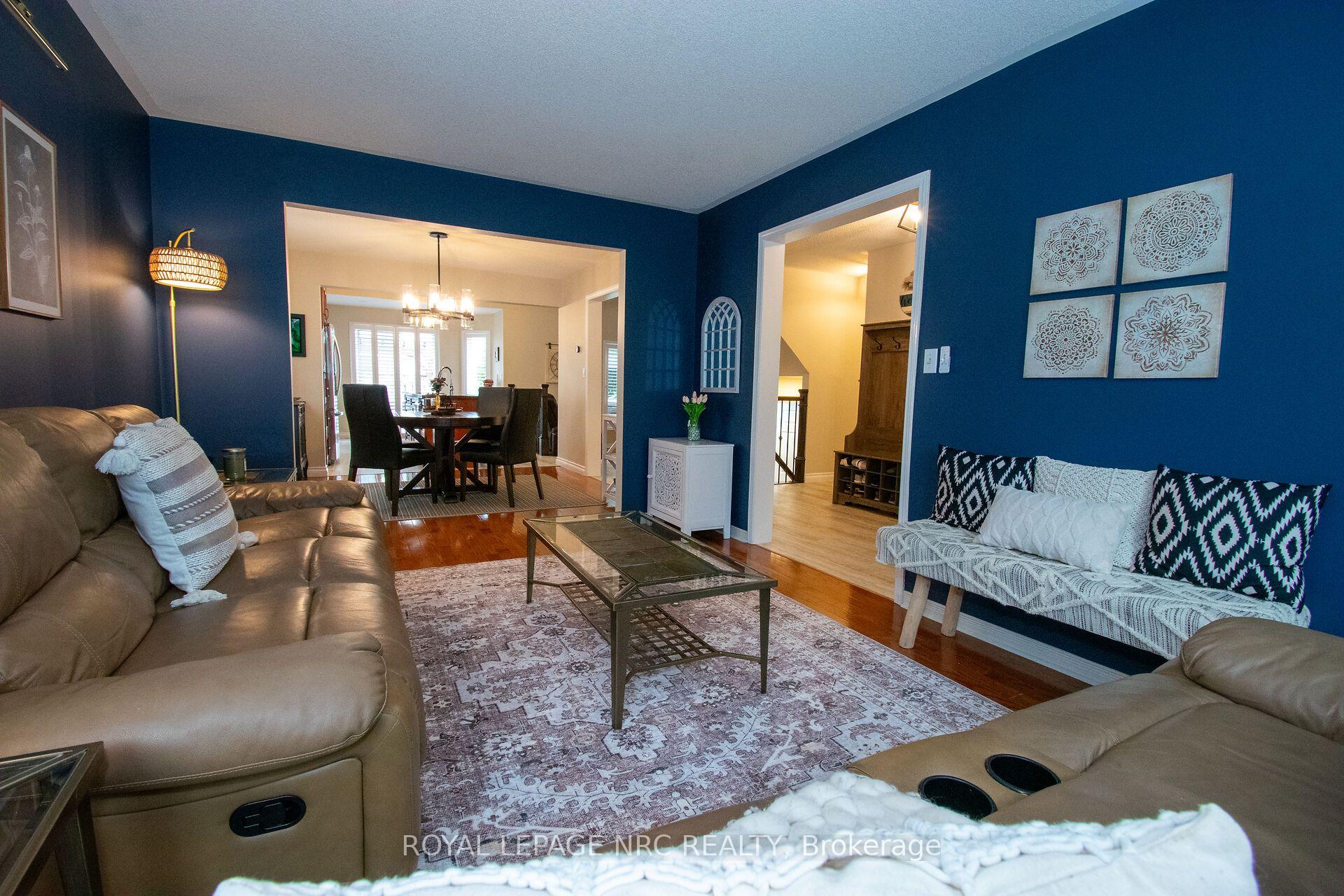 Photo 8 of 29 Farris Avenue, St. Catharines, Rykert/Vansickle — HOMEH