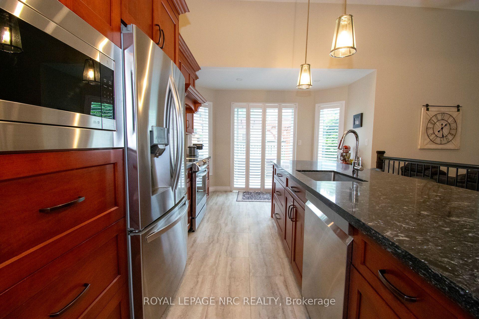 Photo 15 of 29 Farris Avenue, St. Catharines, Rykert/Vansickle — HOMEH
