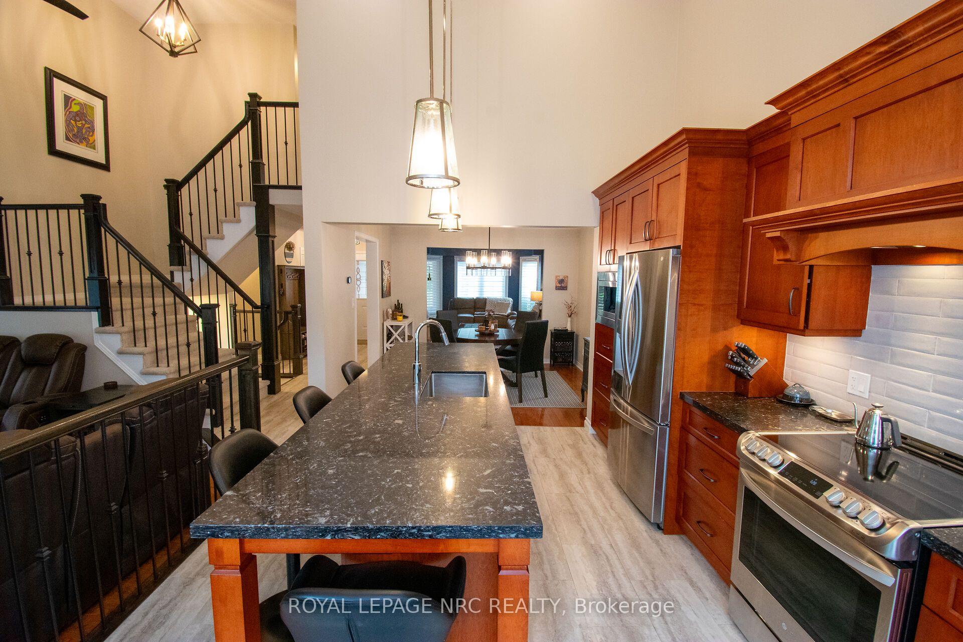 Photo 19 of 29 Farris Avenue, St. Catharines, Rykert/Vansickle — HOMEH