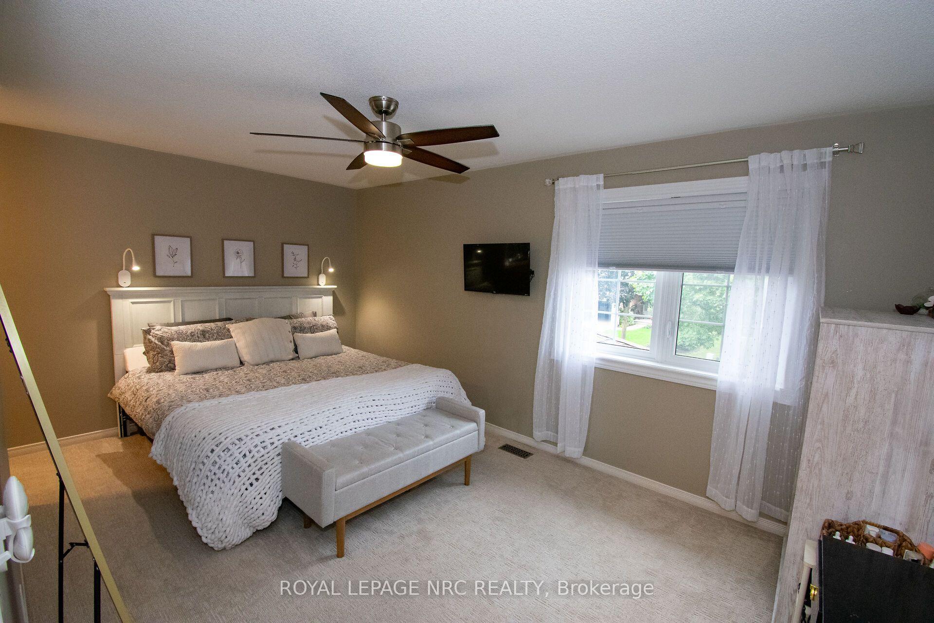 Photo 32 of 29 Farris Avenue, St. Catharines, Rykert/Vansickle — HOMEH
