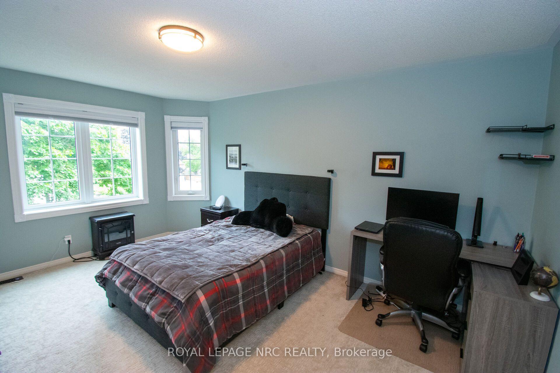 Photo 37 of 29 Farris Avenue, St. Catharines, Rykert/Vansickle — HOMEH