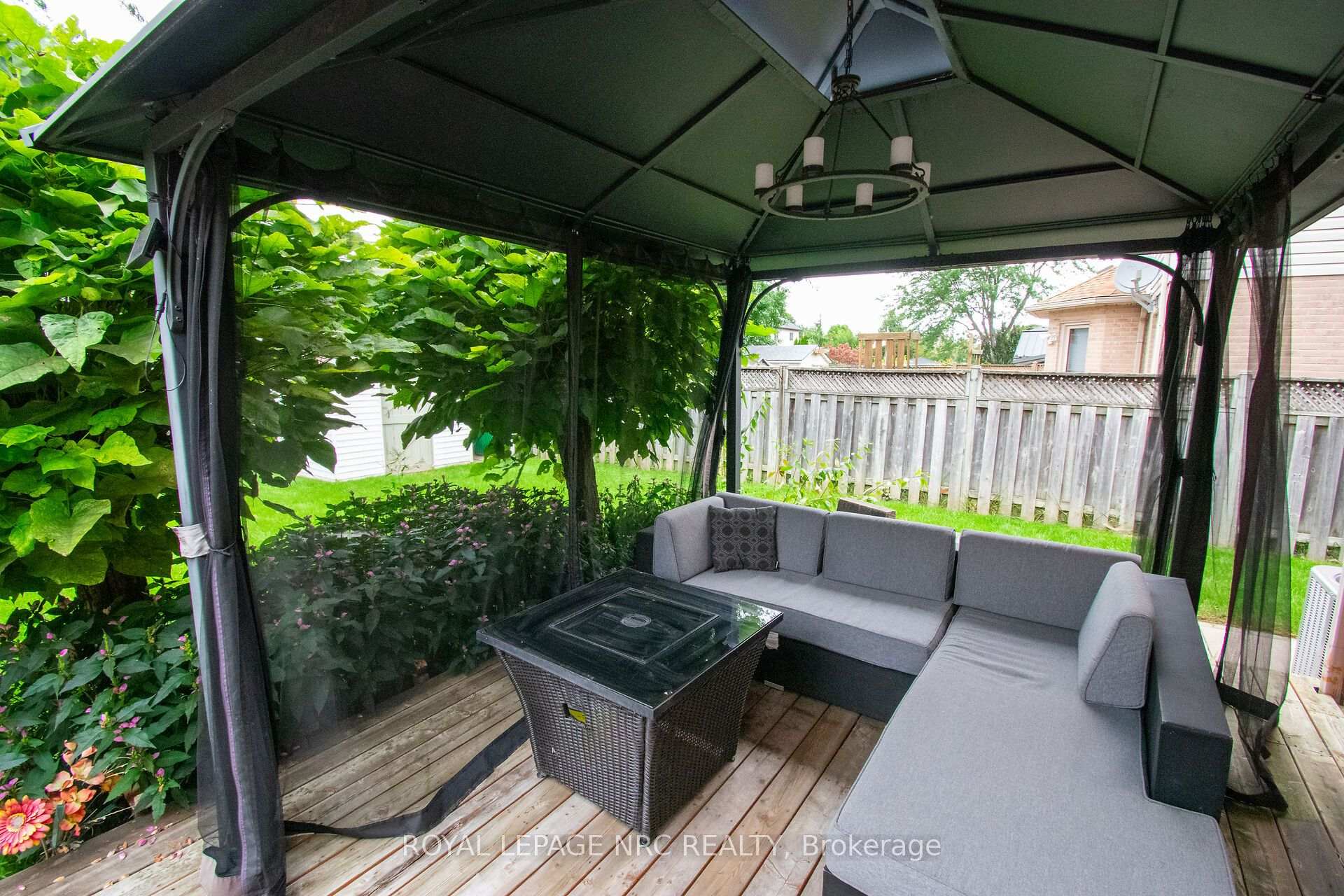 Photo 49 of 29 Farris Avenue, St. Catharines, Rykert/Vansickle — HOMEH