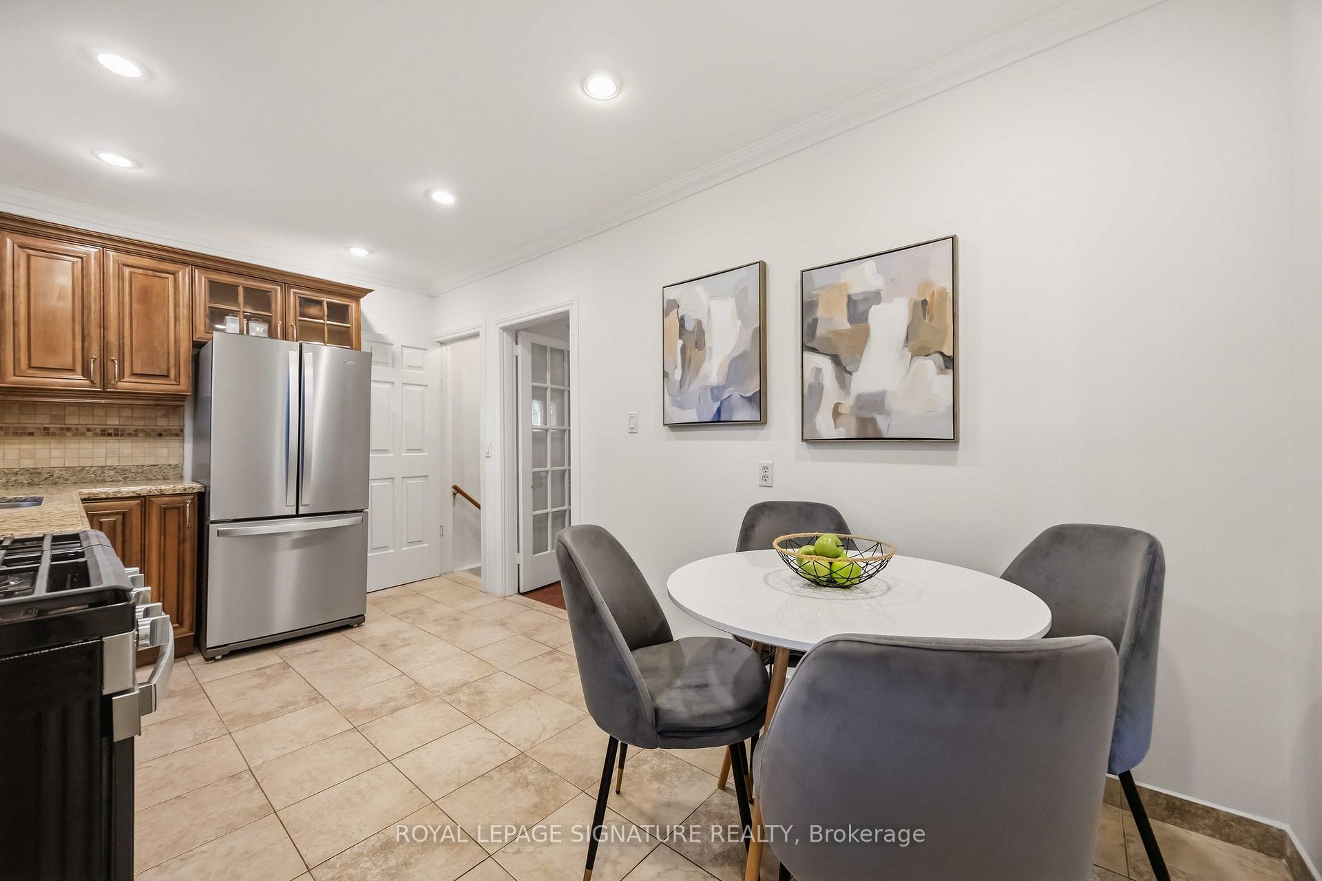 Photo 13 of 163 Bingham Avenue, Toronto, The Beaches — HOMEH