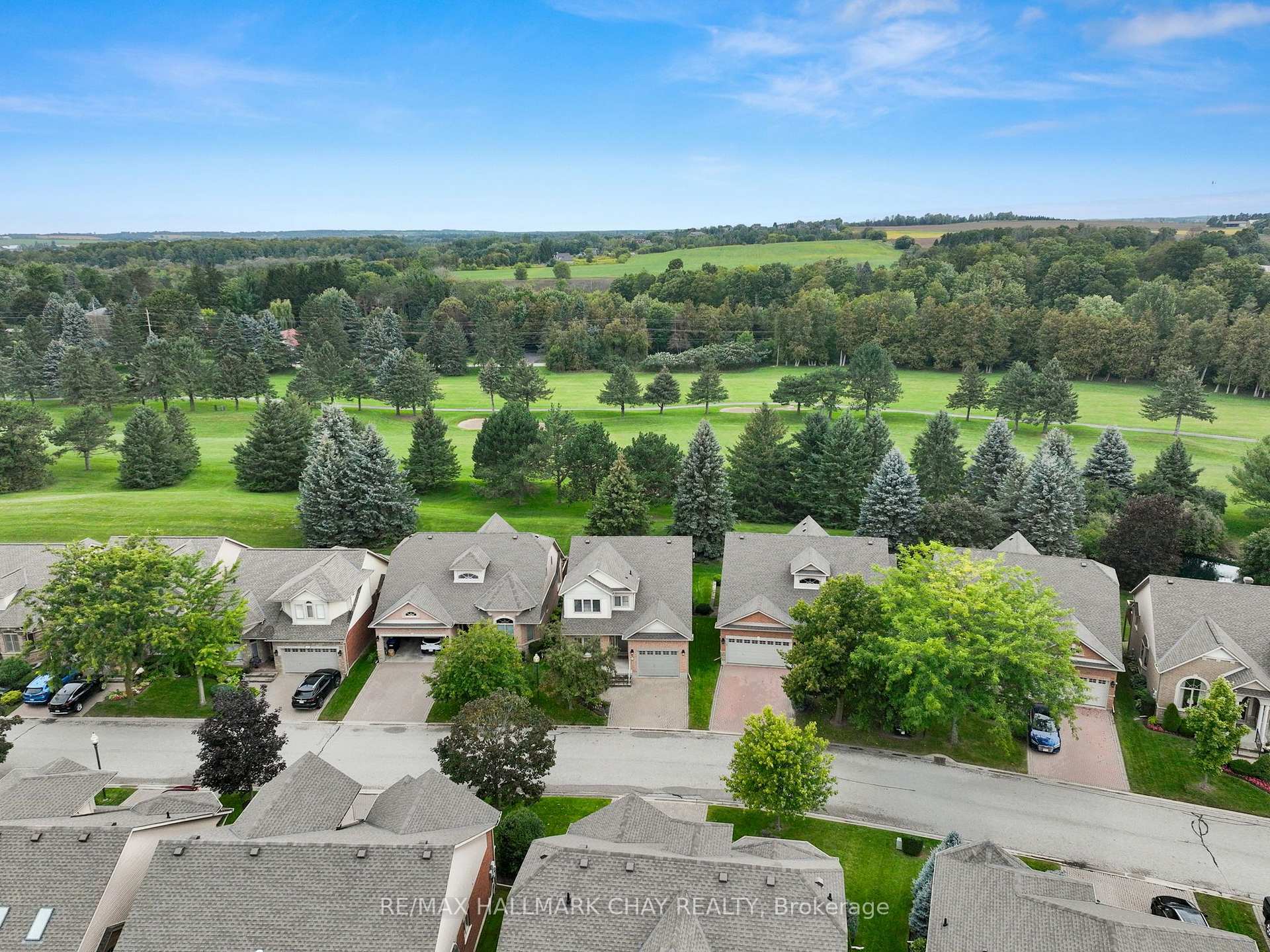 Photo 5 of Unit 2, 22 Briar Gate Way, New Tecumseth, Rural New Tecumseth — HOMEH