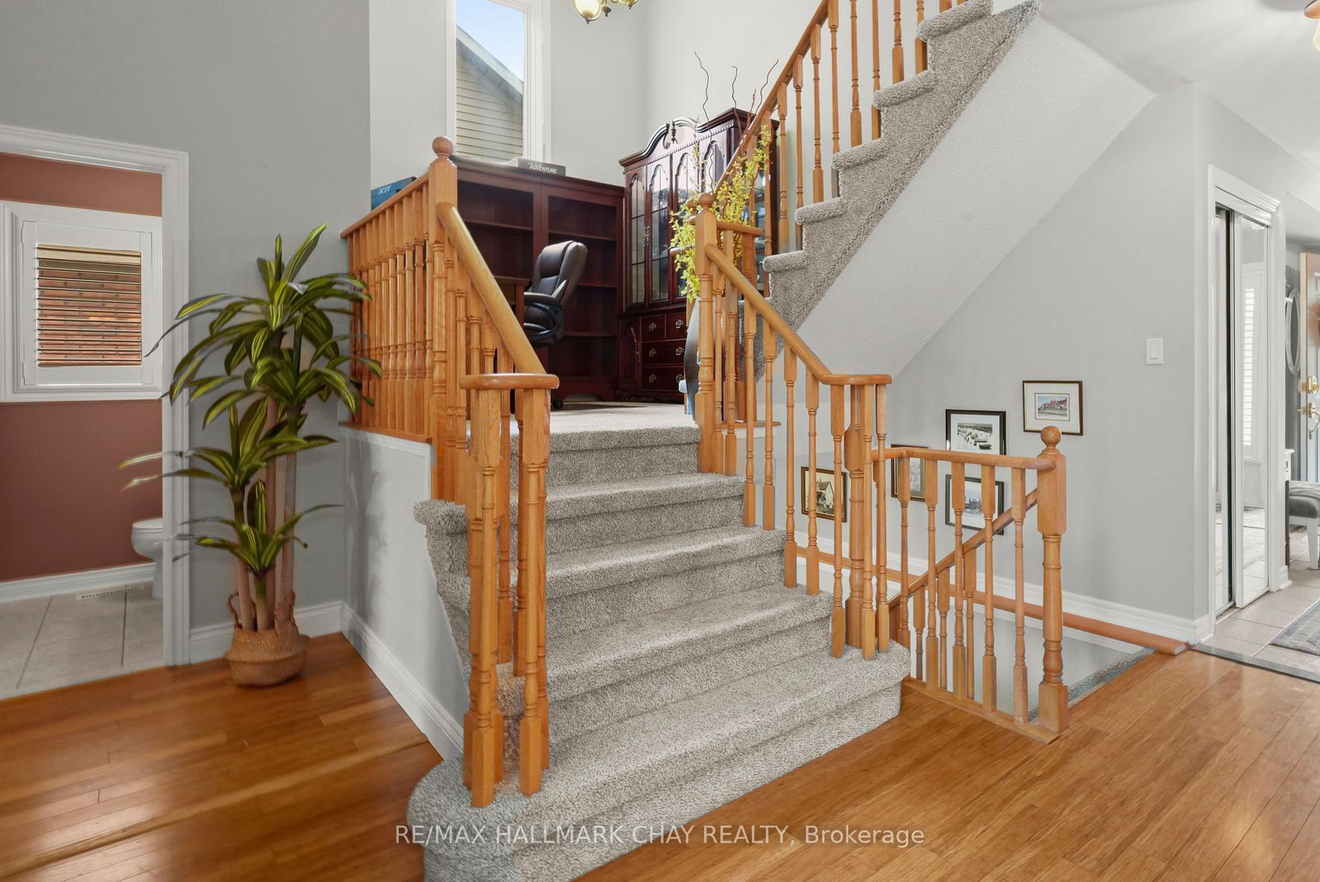 Photo 17 of Unit 2, 22 Briar Gate Way, New Tecumseth, Rural New Tecumseth — HOMEH