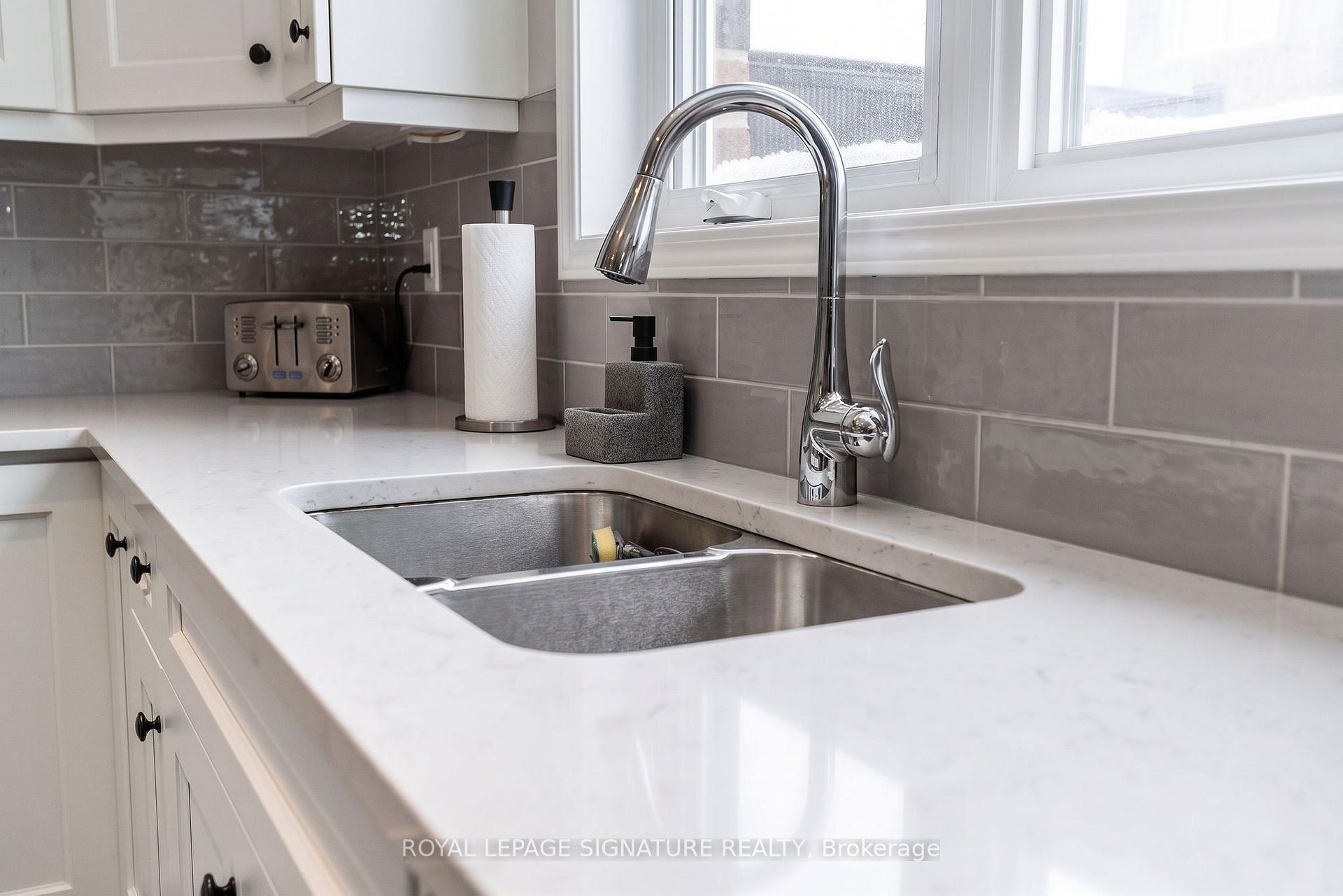 Photo 12 of 3355 Carding Mill Trail, Oakville, Glenorchy — HOMEH