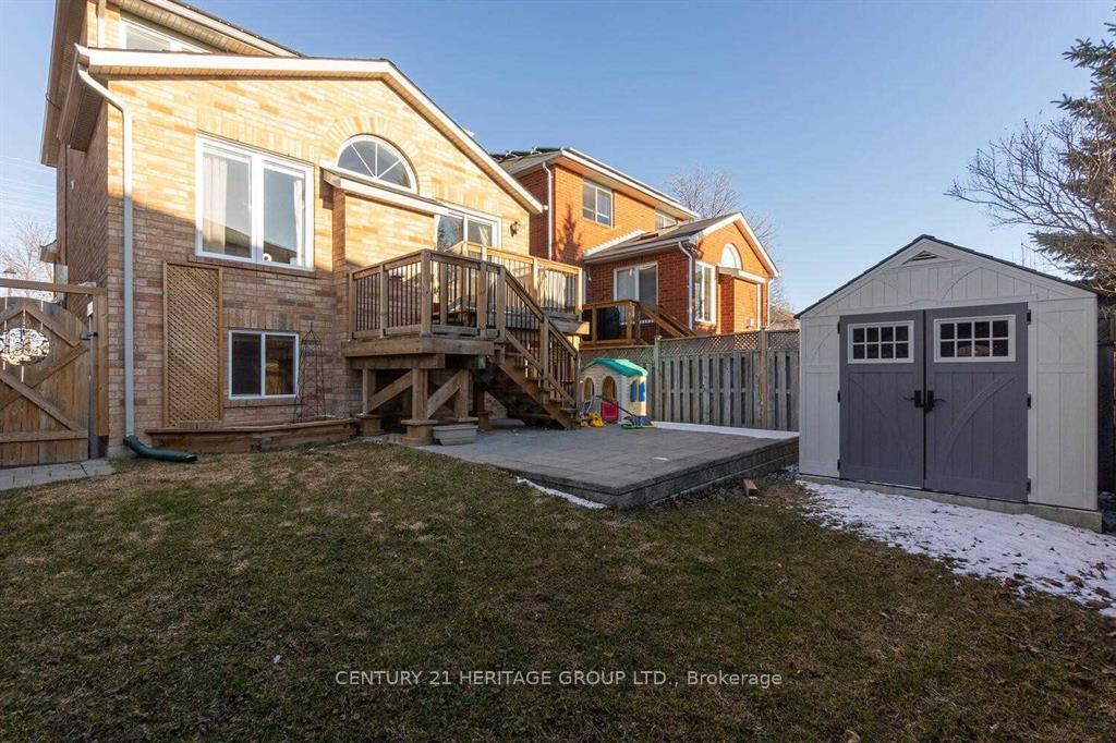 Photo 7 of 521 Heddle Crescent, Newmarket, Stonehaven-Wyndham — HOMEH