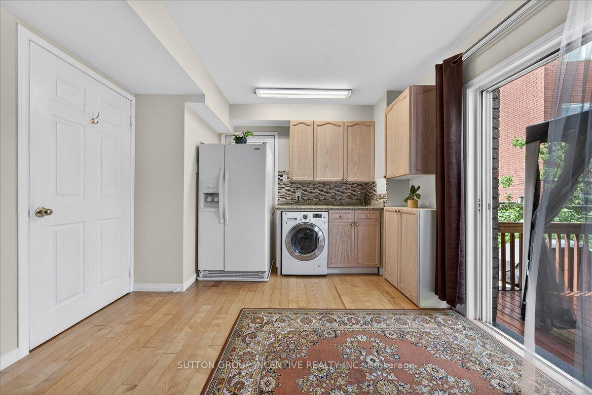 Photo 5 of 97 Yellowood Circle, Vaughan, Patterson — HOMEH