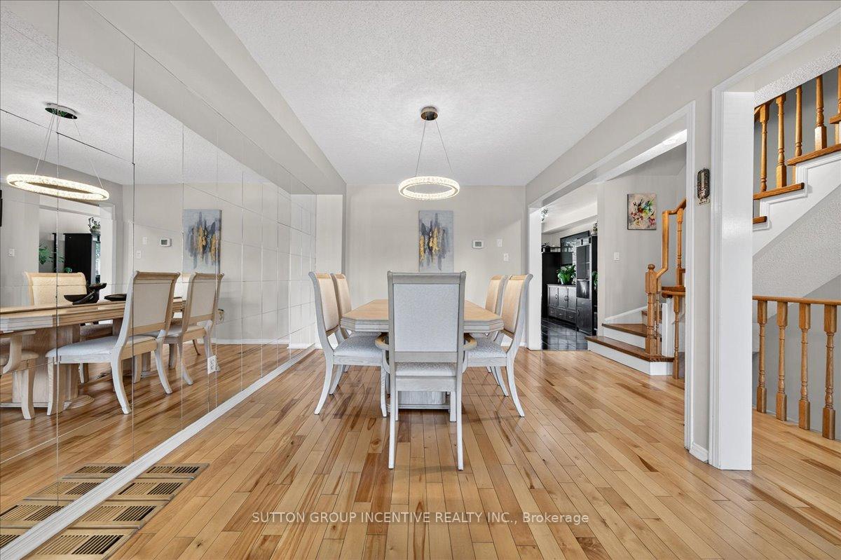 Photo 14 of 97 Yellowood Circle, Vaughan, Patterson — HOMEH