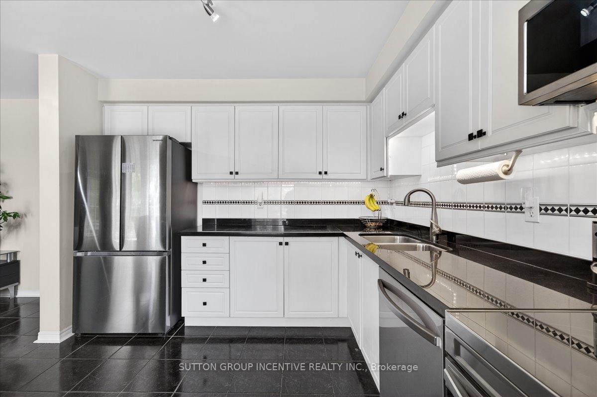 Photo 16 of 97 Yellowood Circle, Vaughan, Patterson — HOMEH