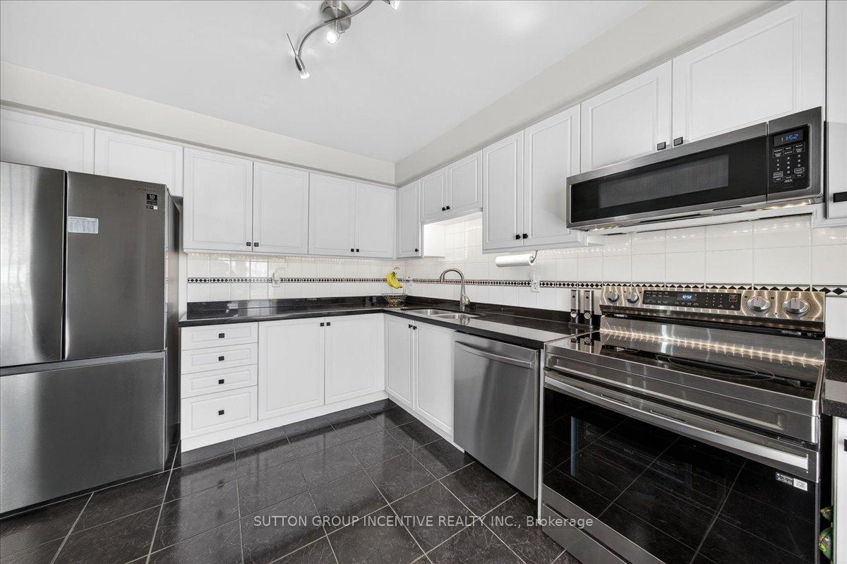 Photo 17 of 97 Yellowood Circle, Vaughan, Patterson — HOMEH