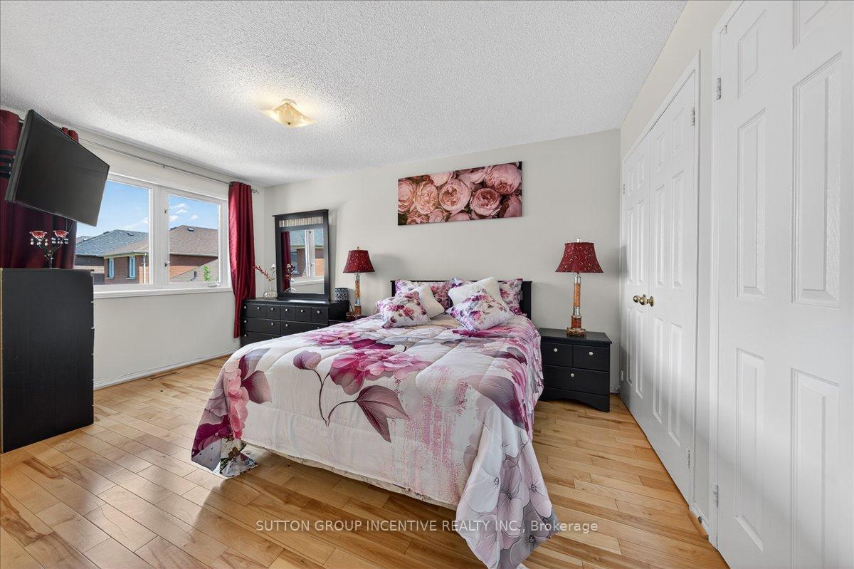 Photo 23 of 97 Yellowood Circle, Vaughan, Patterson — HOMEH