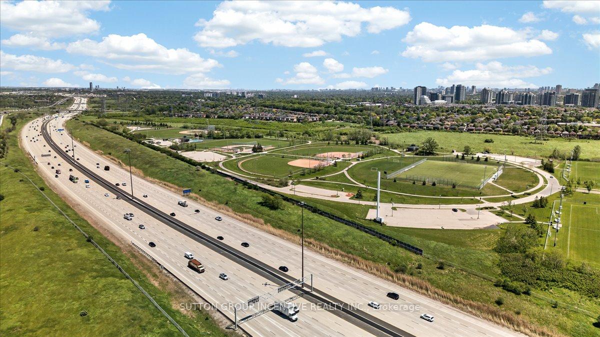 Photo 42 of 97 Yellowood Circle, Vaughan, Patterson — HOMEH